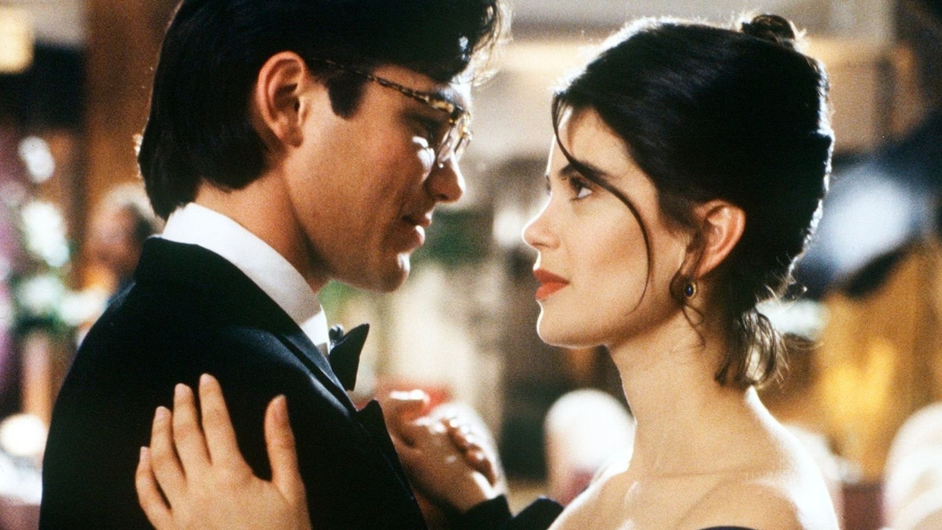 Lois & Clark: The New Adventures of Superman background