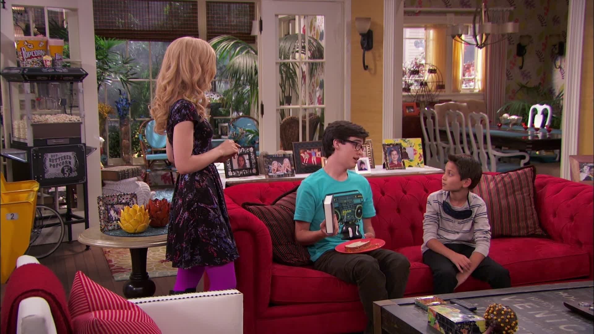 Liv and Maddie background