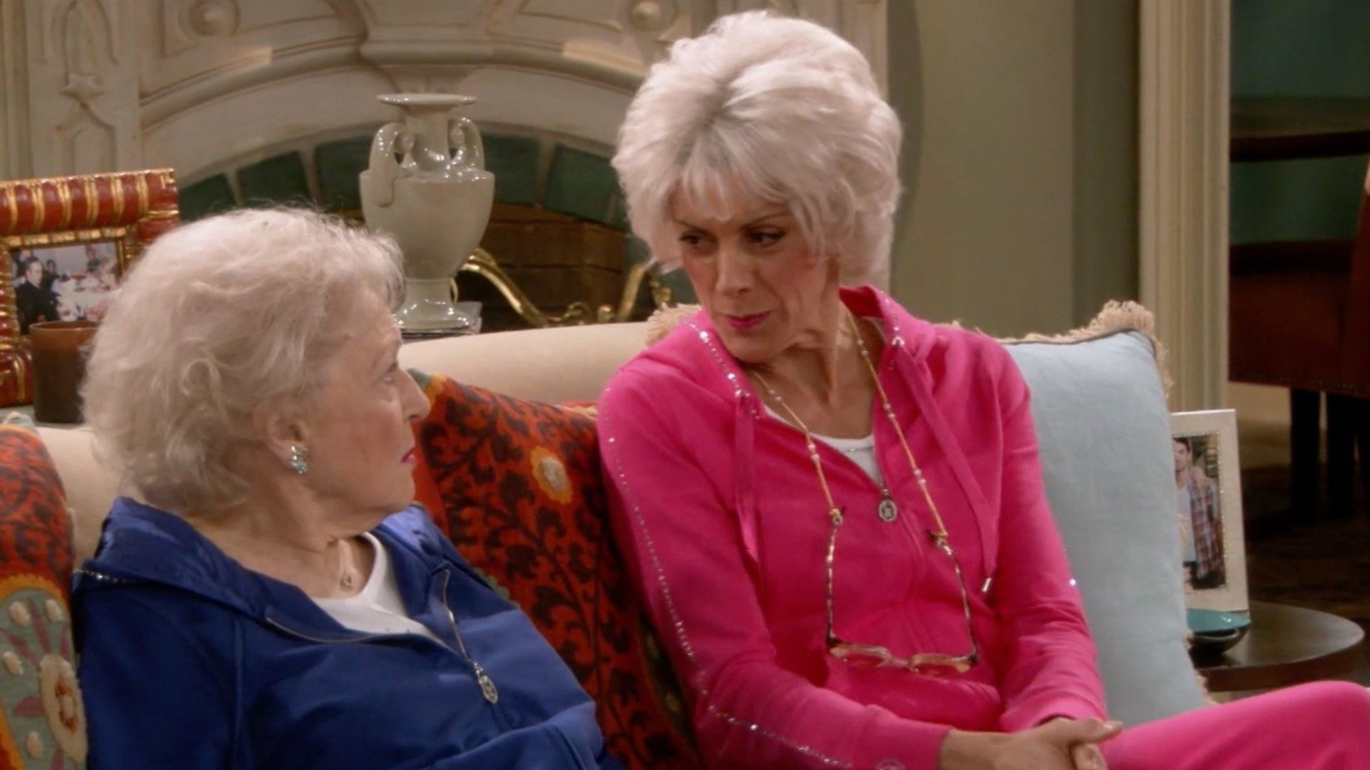 Hot in Cleveland background