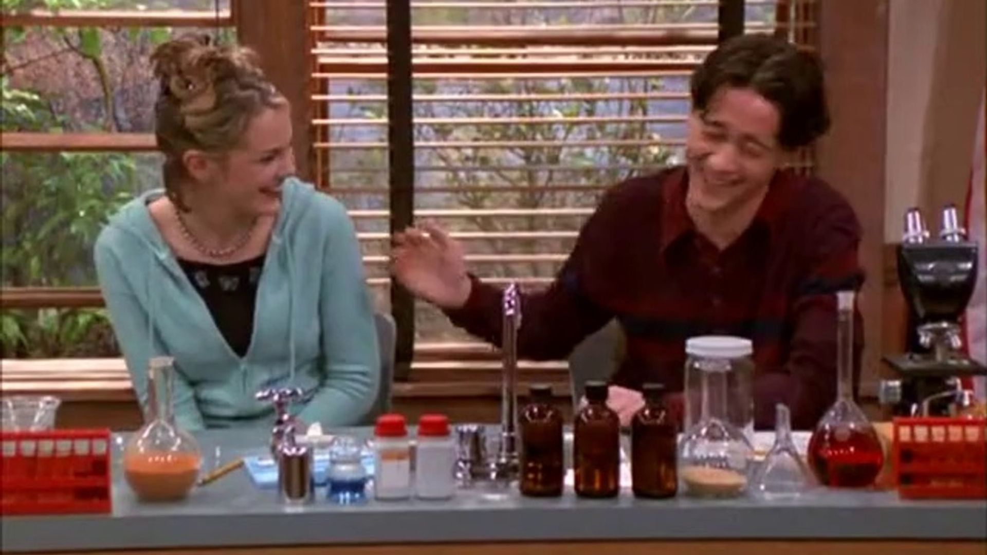 3rd Rock from the Sun background