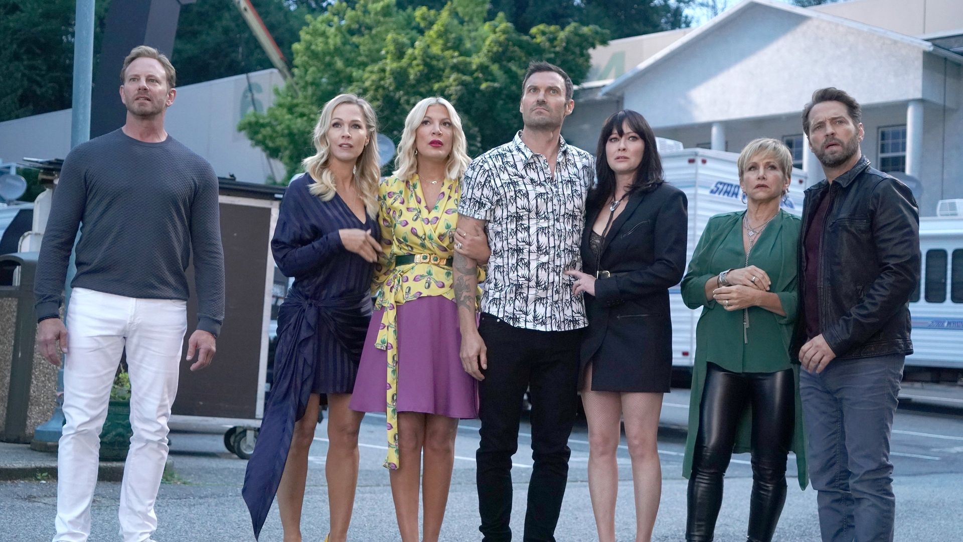 BH90210 background