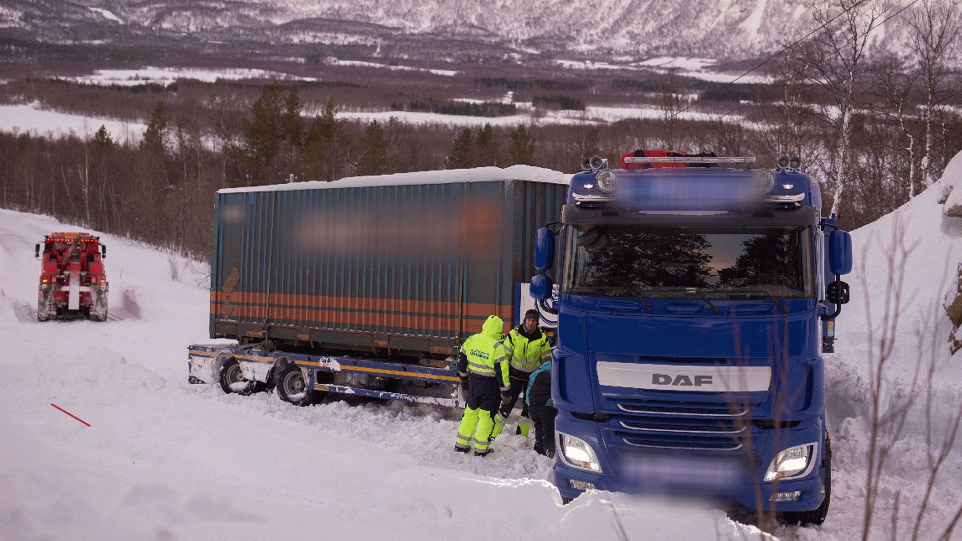 Ice Road Rescue background