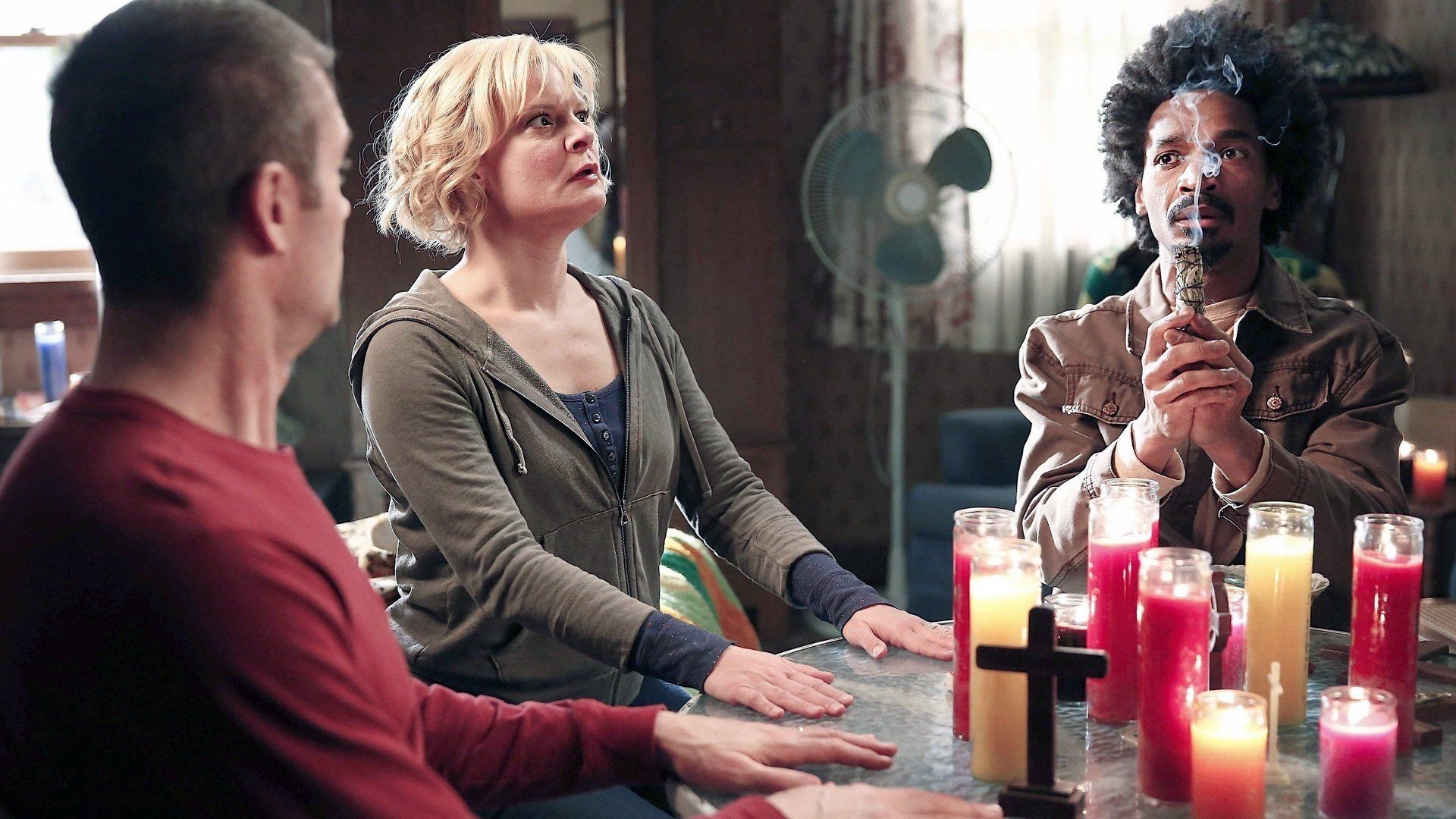 Raising Hope background