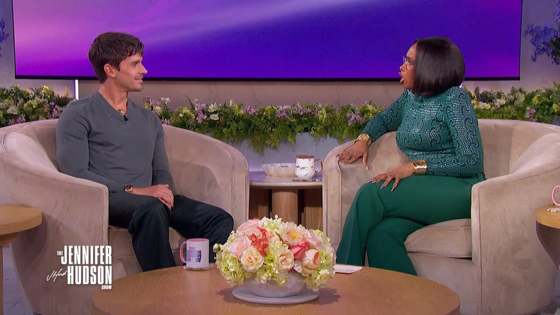 The Jennifer Hudson Show background