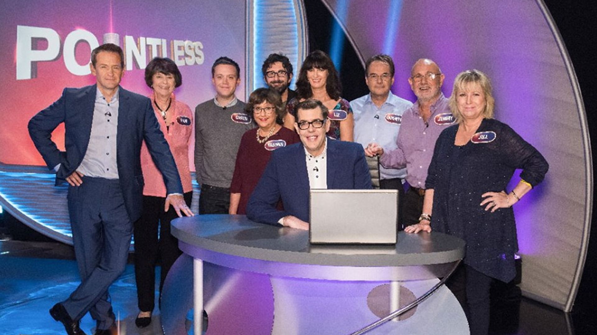 Pointless Celebrities background