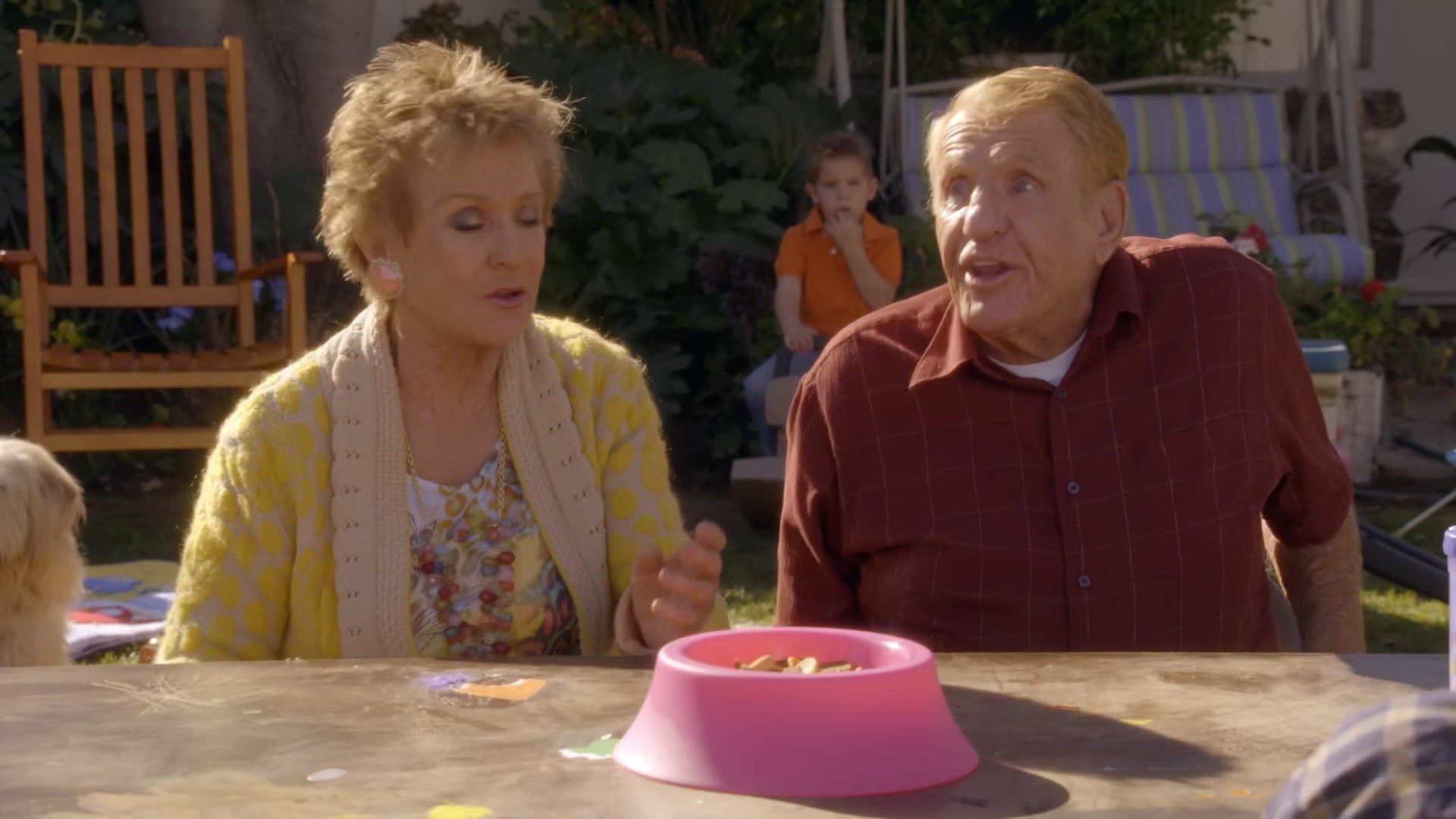 Raising Hope background