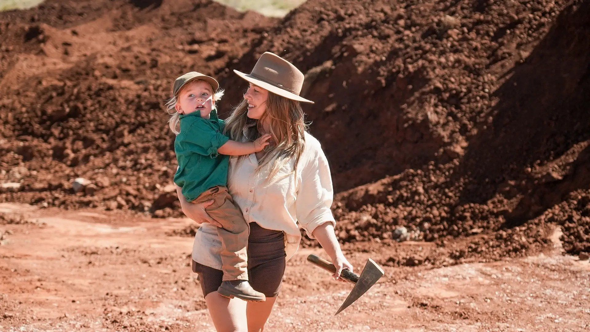 Aussie Gold Hunters background