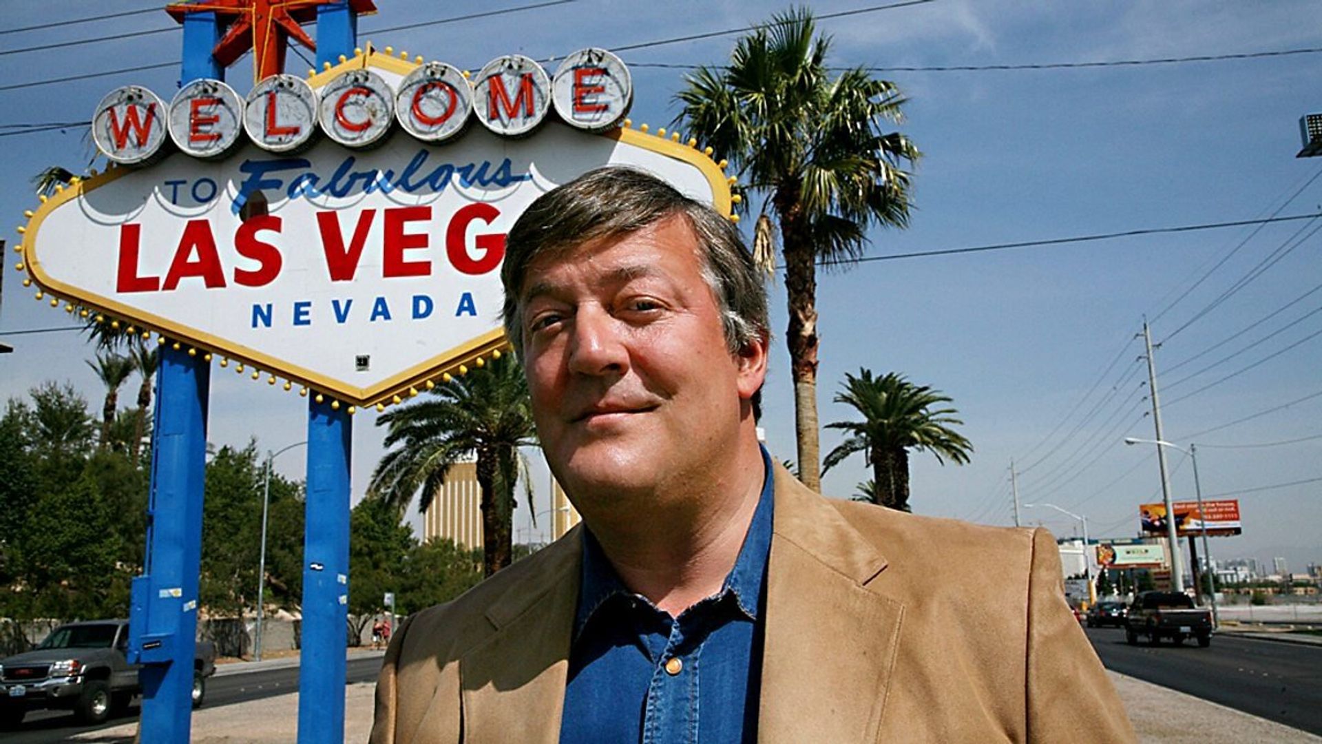 Stephen Fry in America background