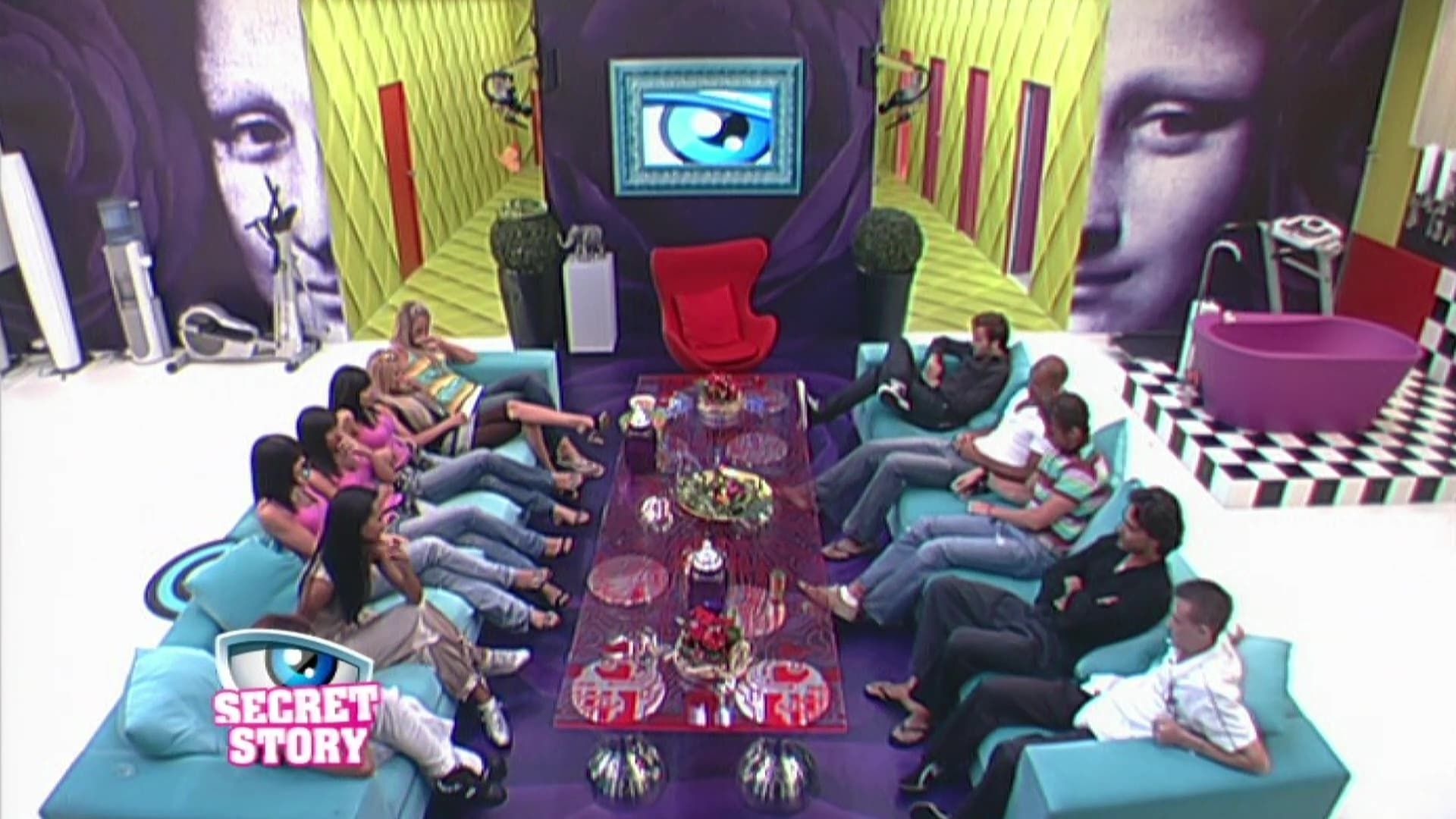 Secret Story background