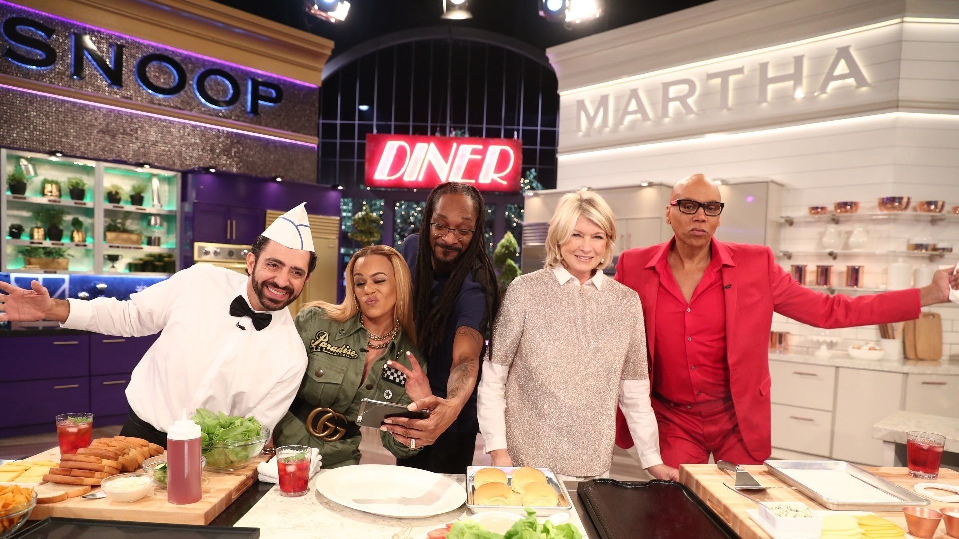Martha & Snoop's Potluck Party Challenge background