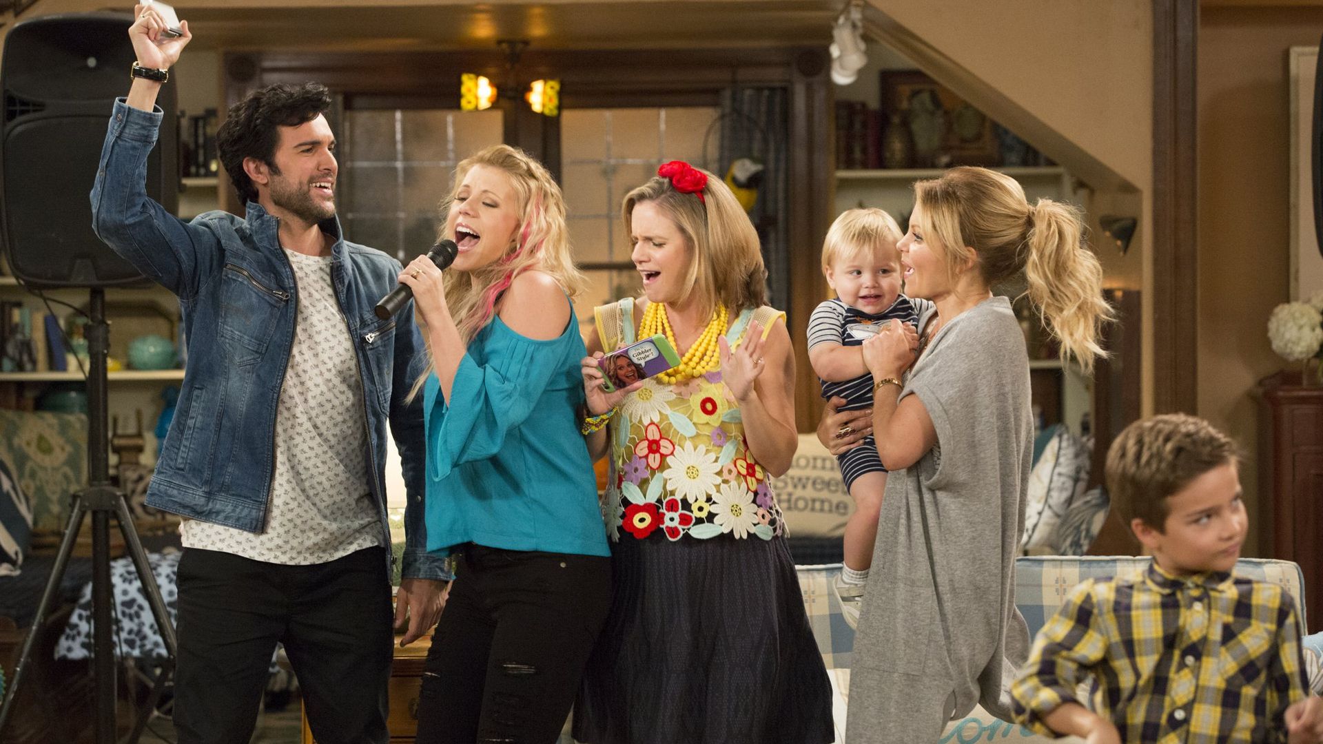 Fuller House background
