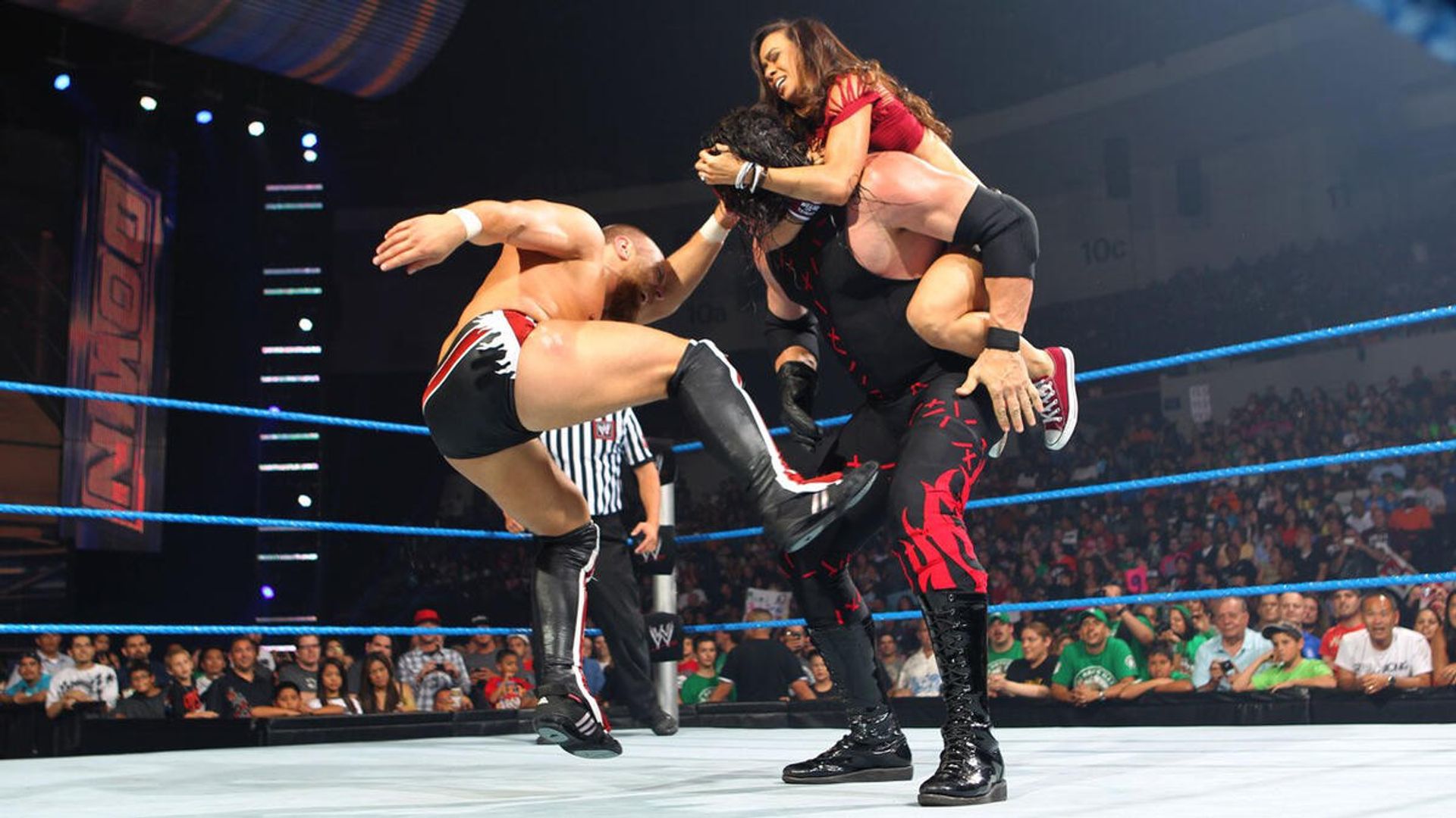 World Wrestling Federation Smackdown! background