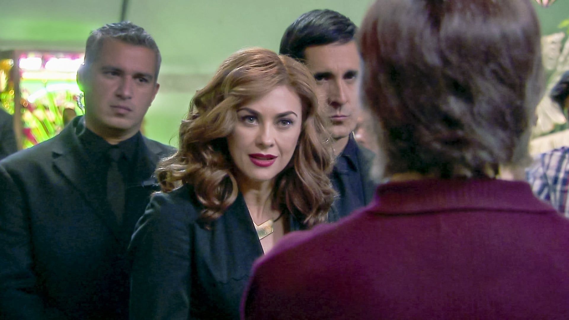 La Doña background