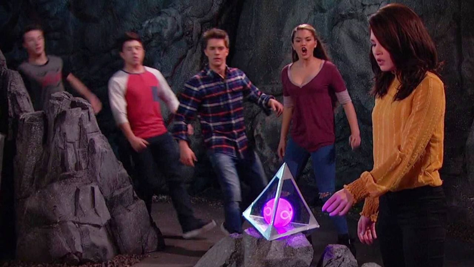 Lab Rats: Elite Force background