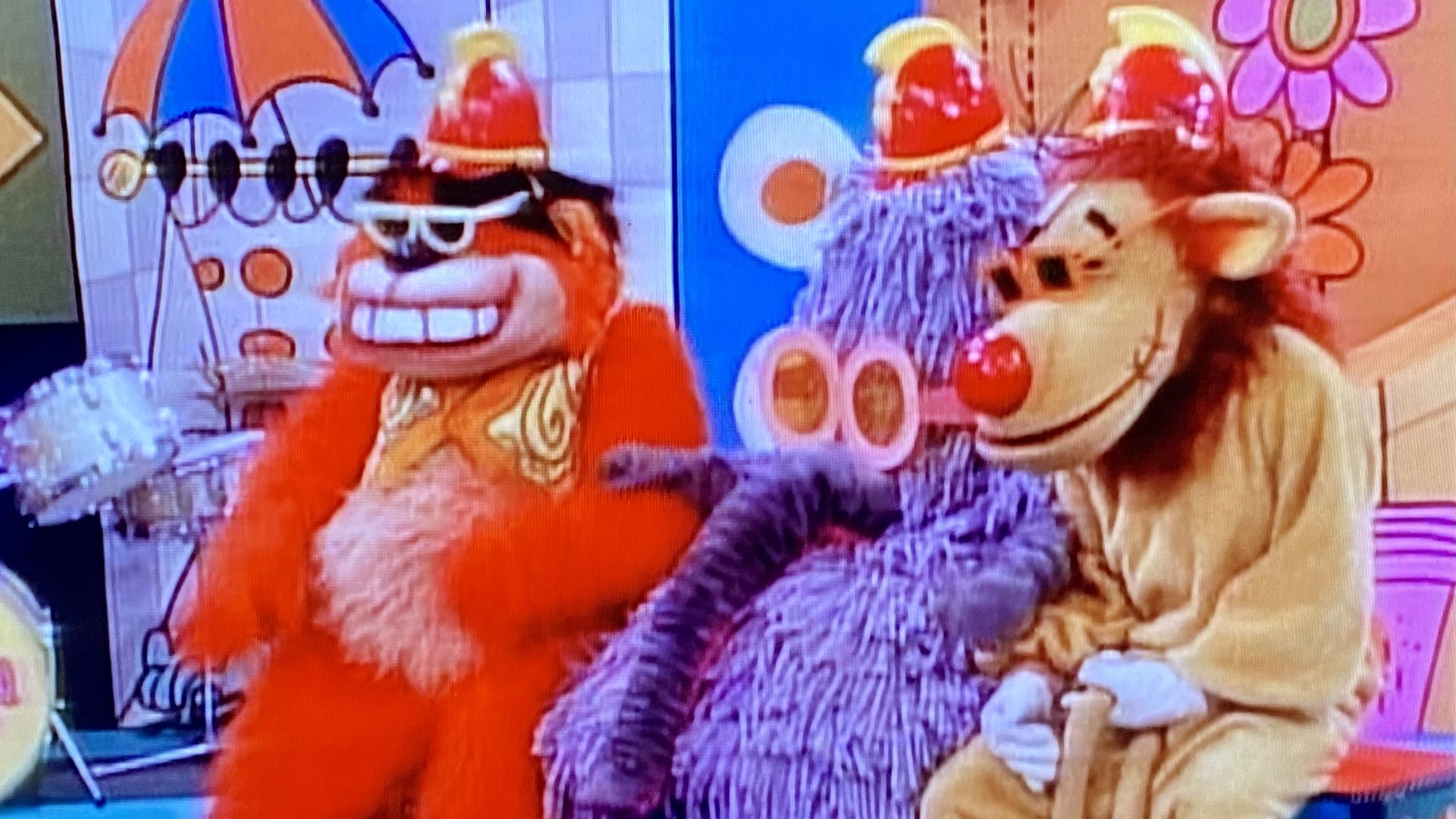 The Banana Splits Adventure Hour background