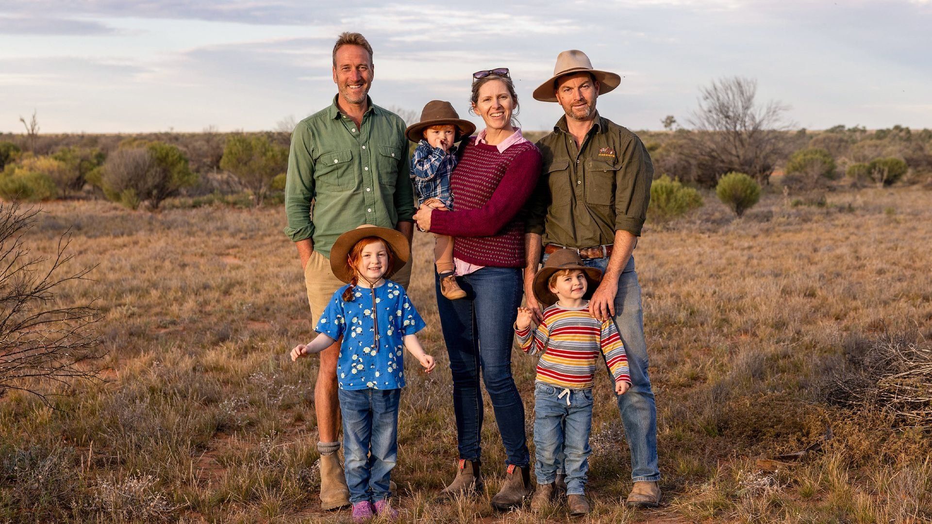 Ben Fogle: New Lives in the Wild background