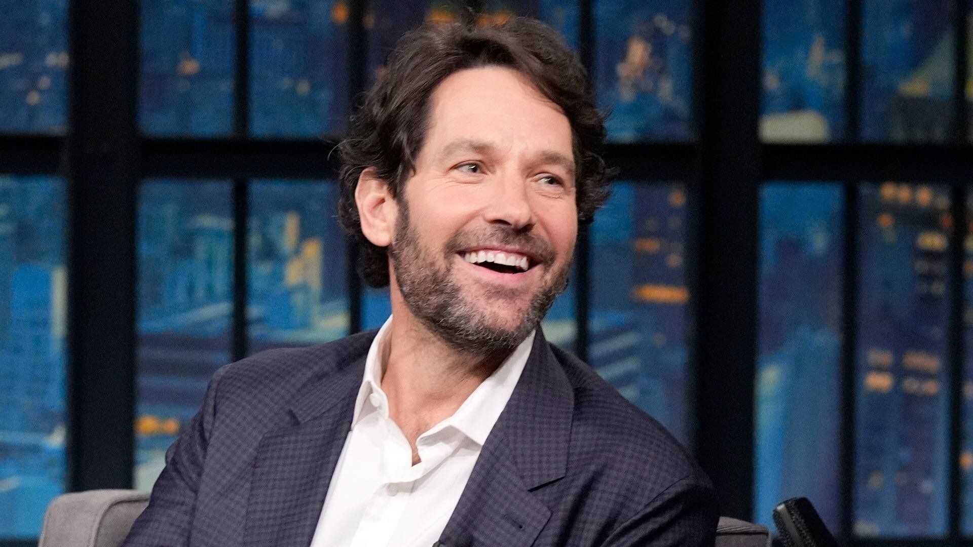 Late Night with Seth Meyers background