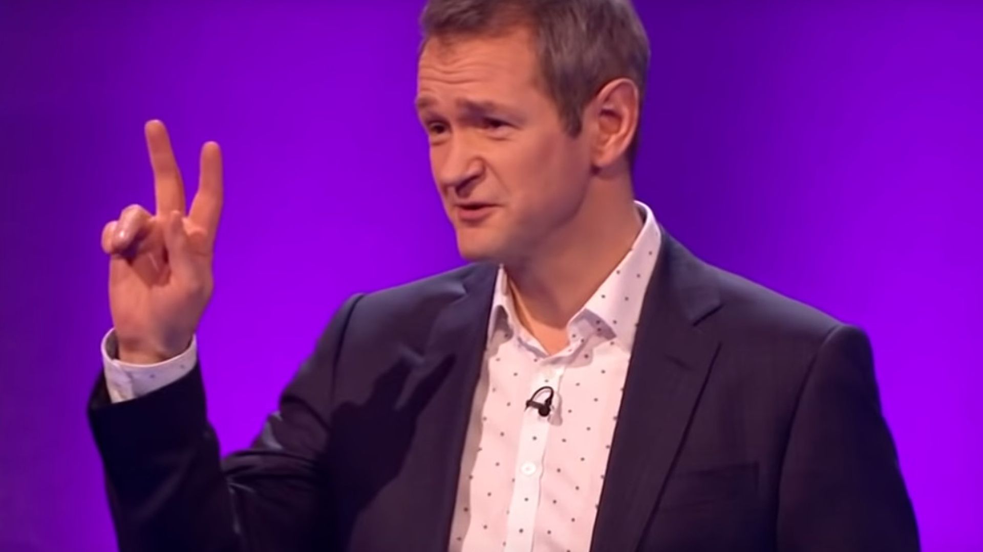 Pointless Celebrities background