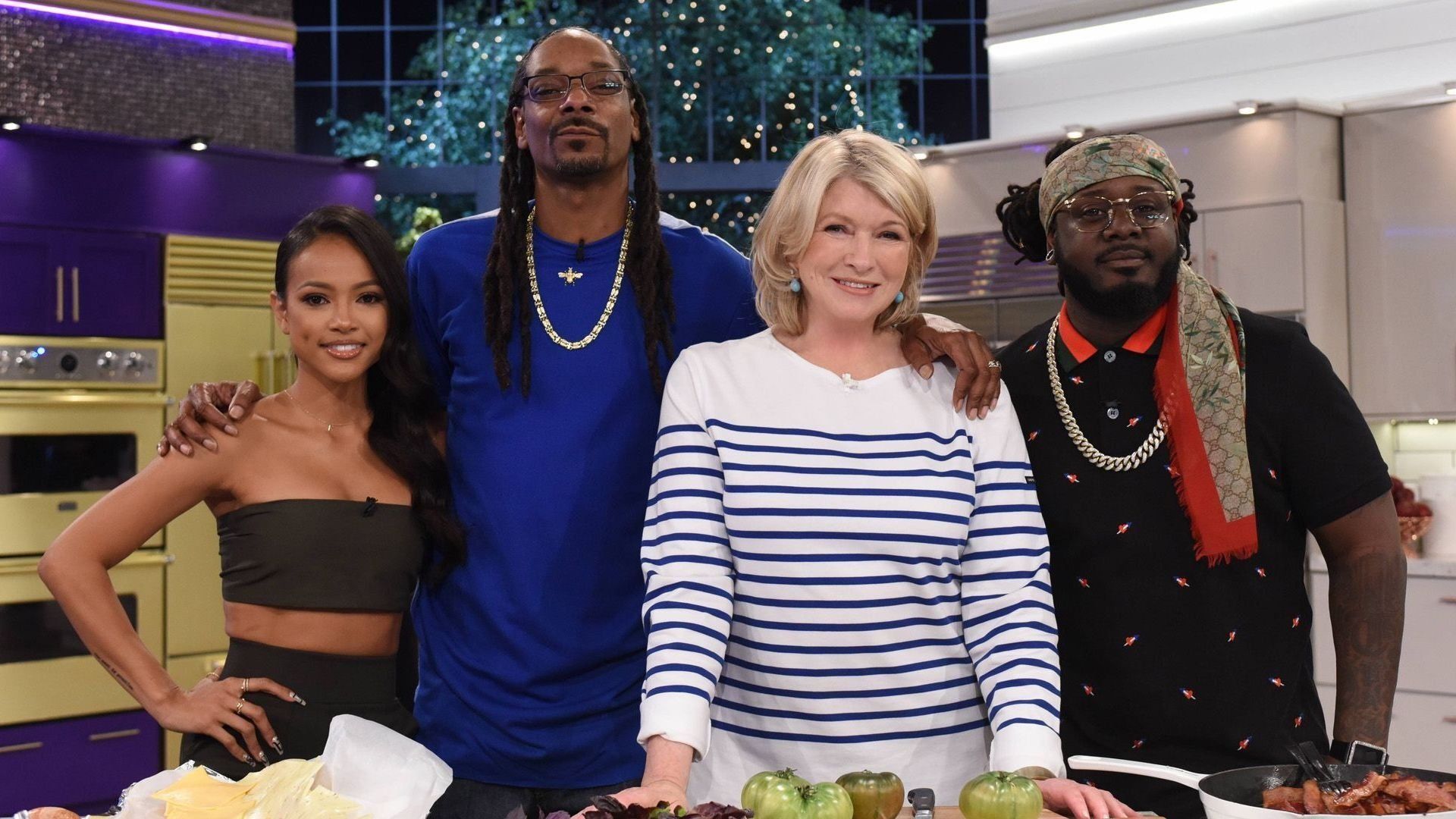 Martha & Snoop's Potluck Party Challenge background