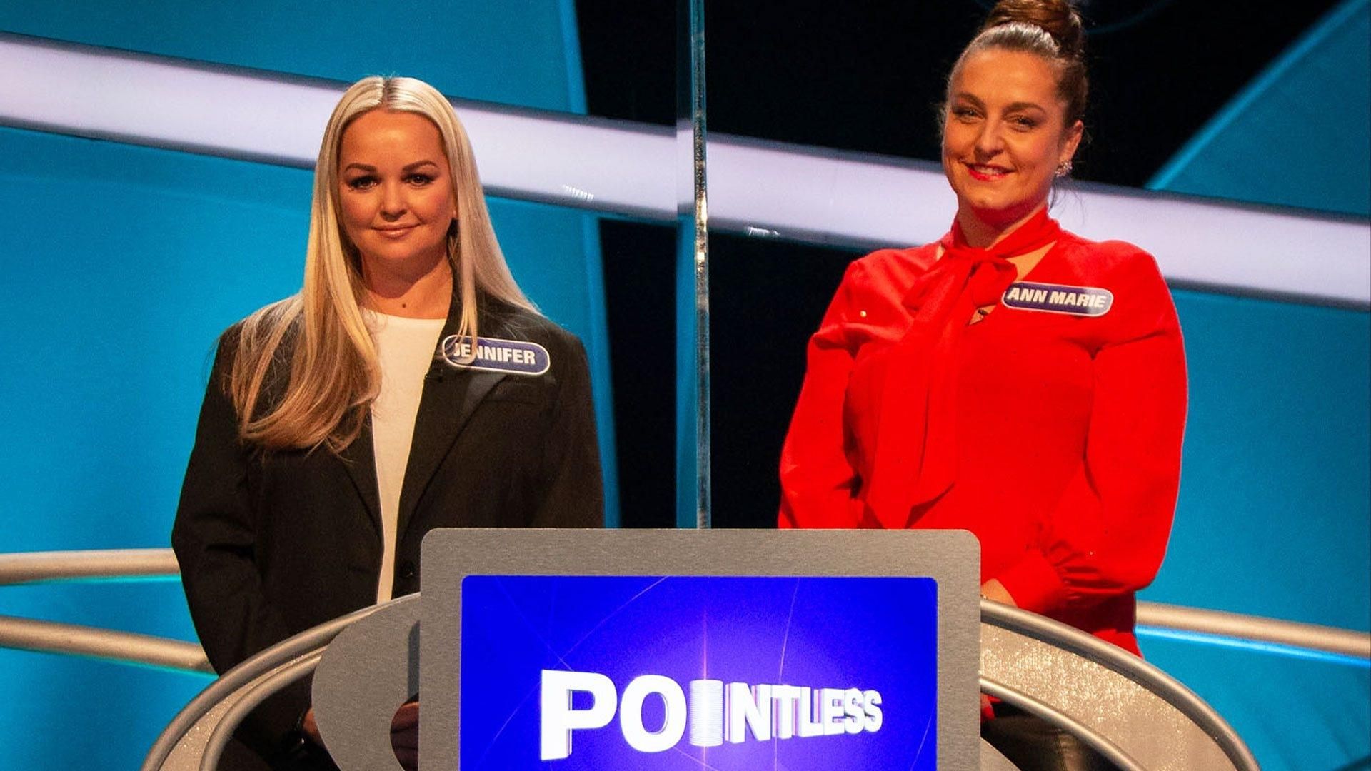 Pointless Celebrities background
