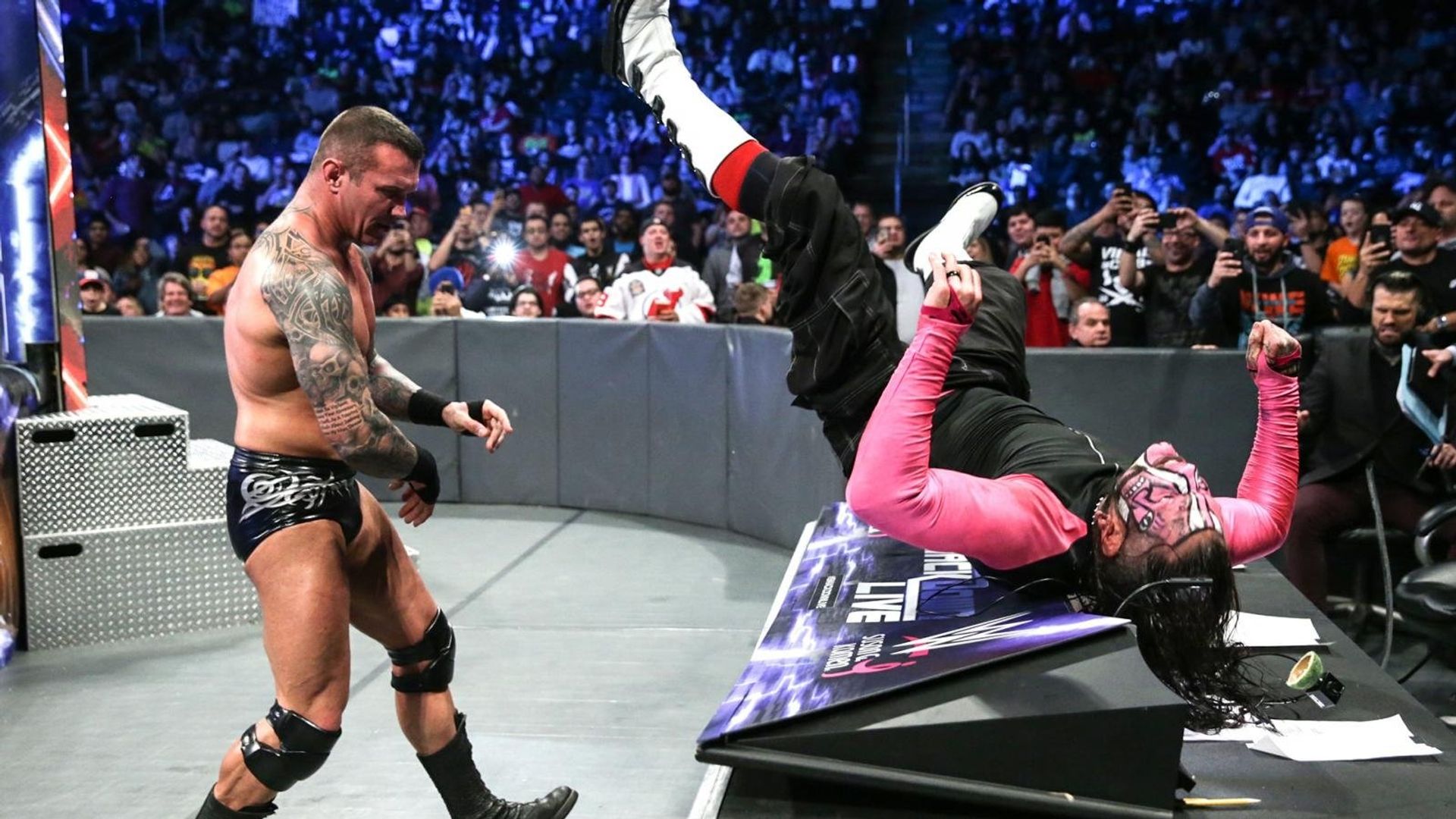 World Wrestling Federation Smackdown! background