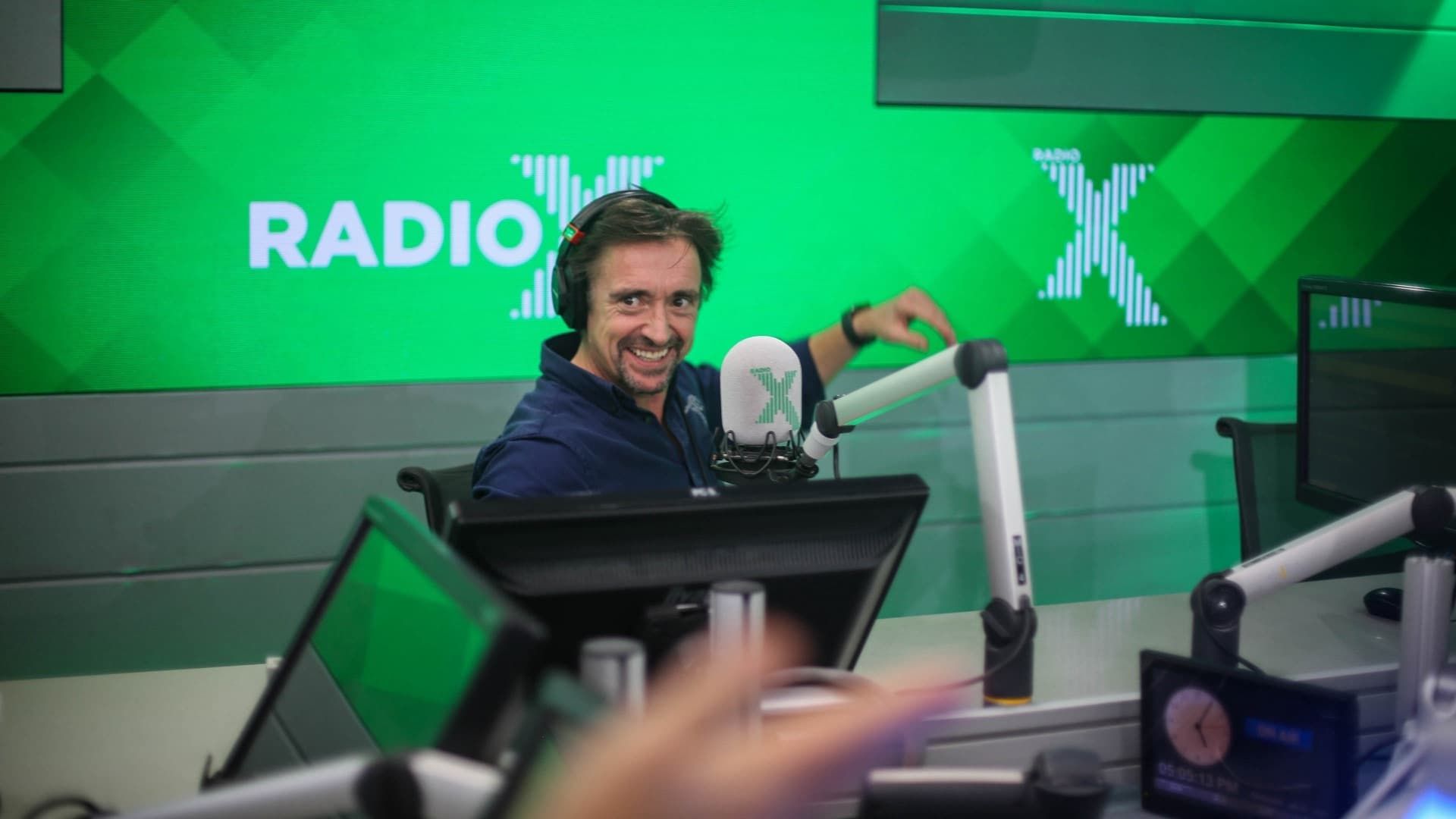 Richard Hammond's Workshop background