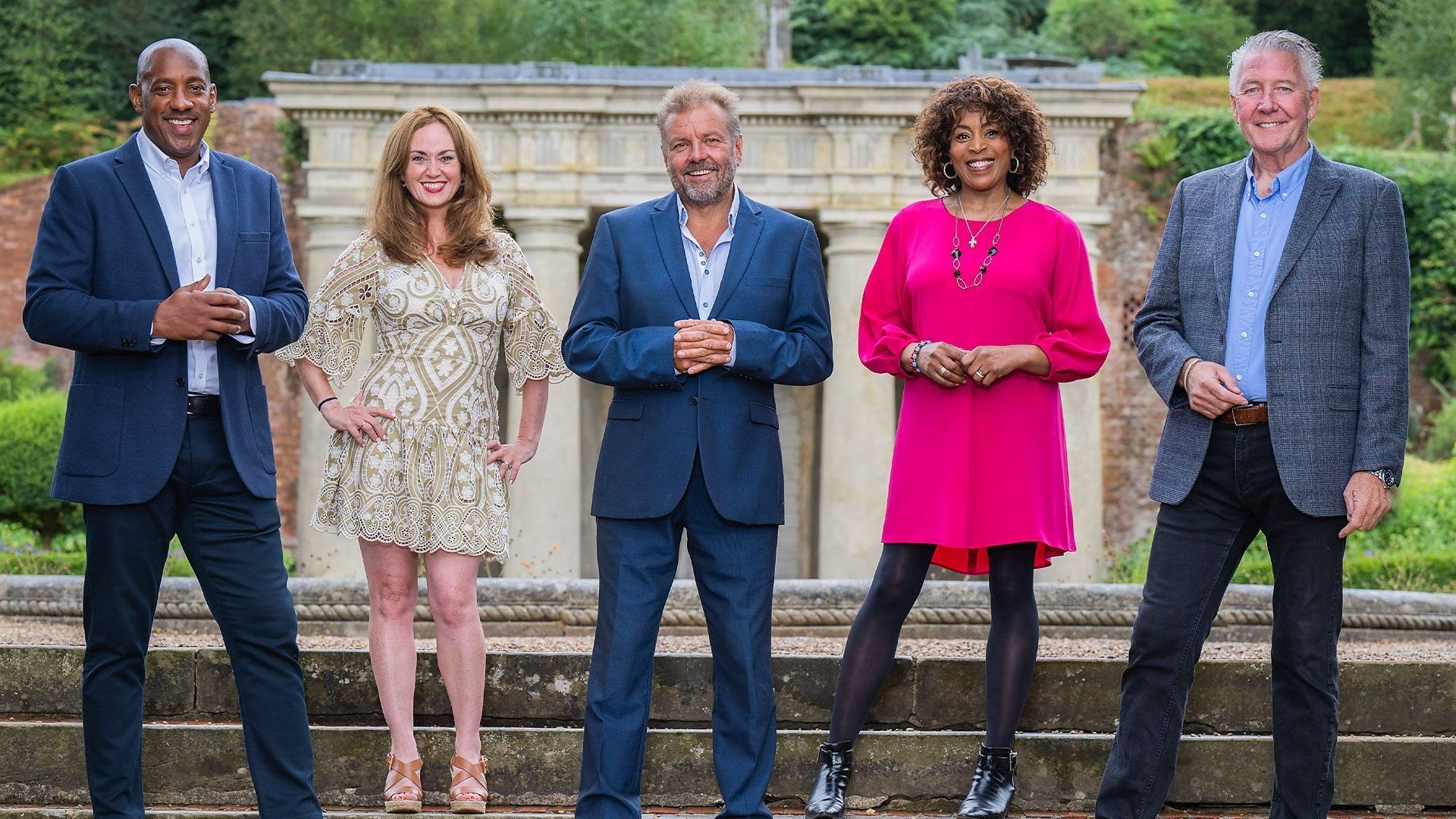 Homes Under the Hammer background