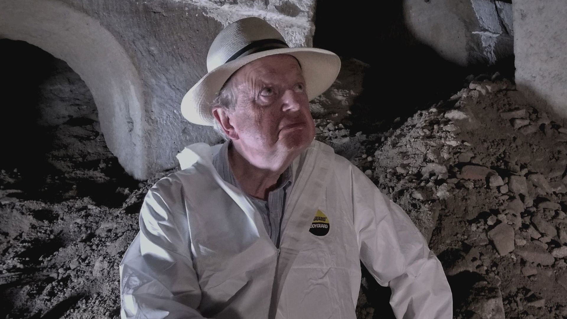 Pompeii's Final Hours: New Evidence background