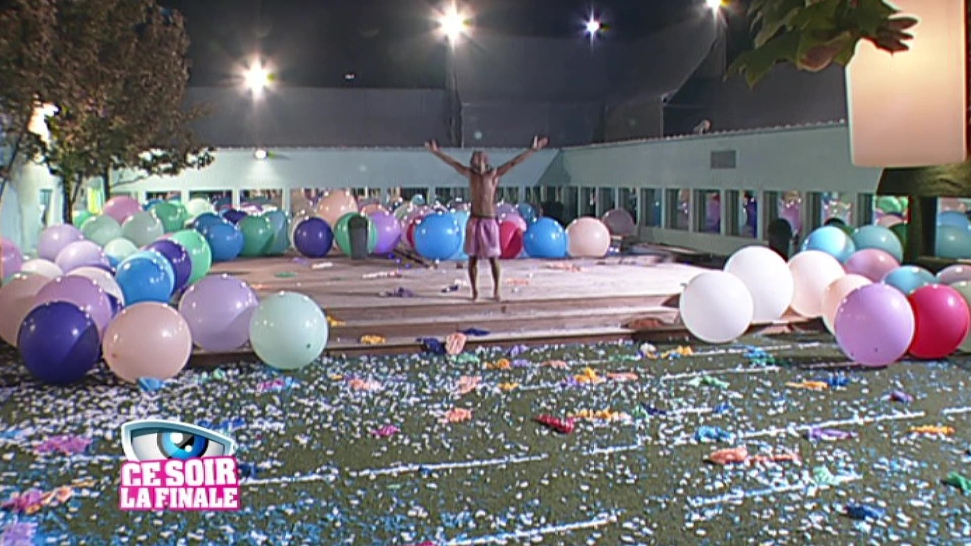Secret Story background