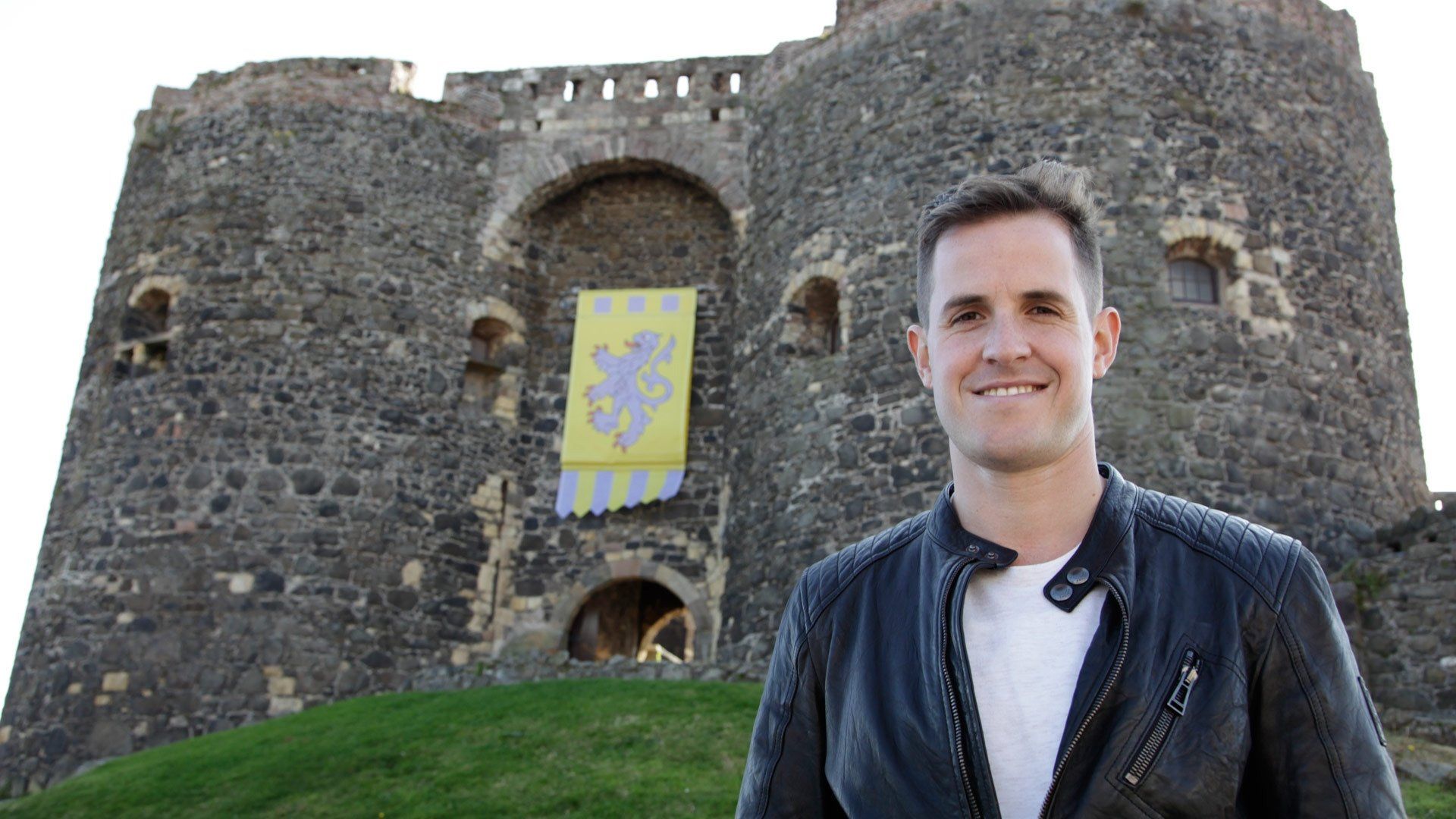Secrets of Great British Castles background