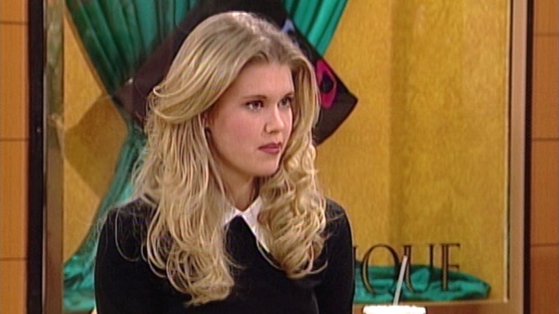 Saved by the Bell: The New Class background