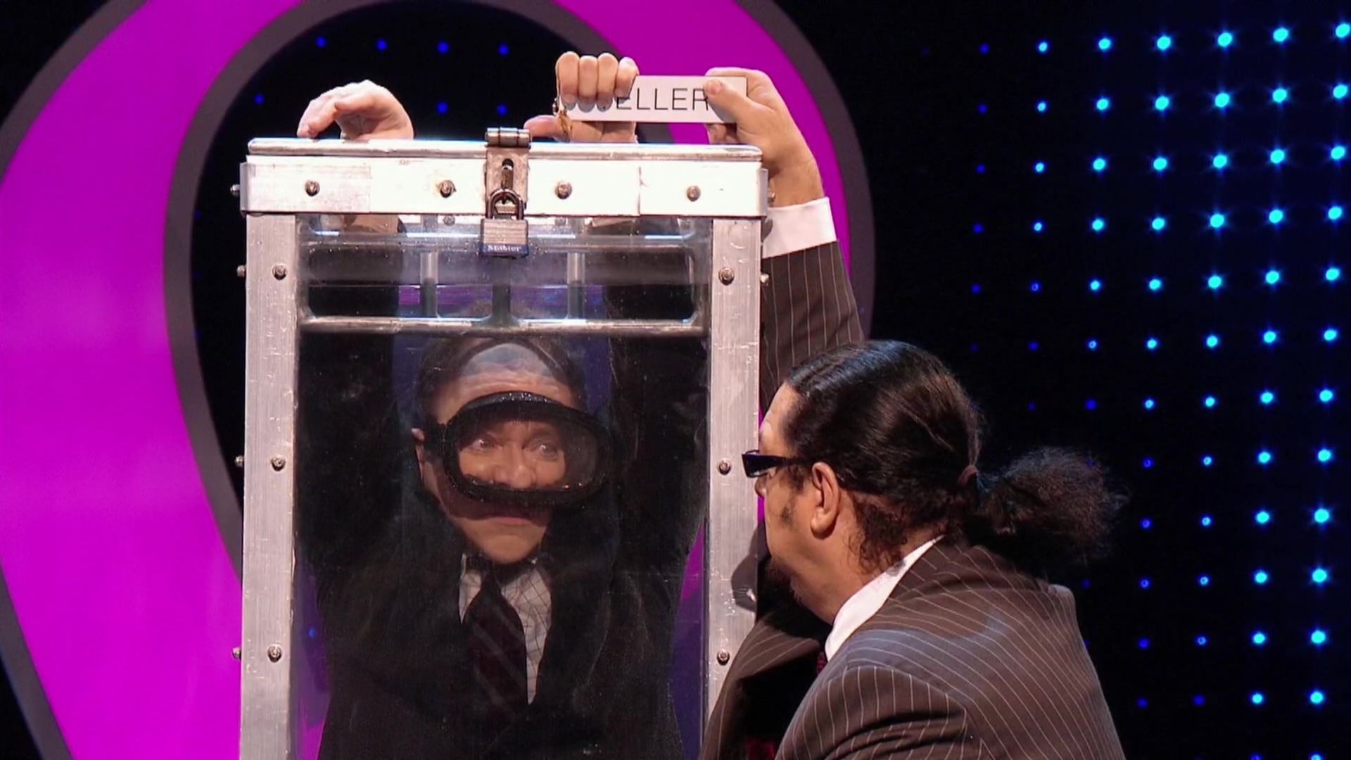Penn & Teller: Fool Us background