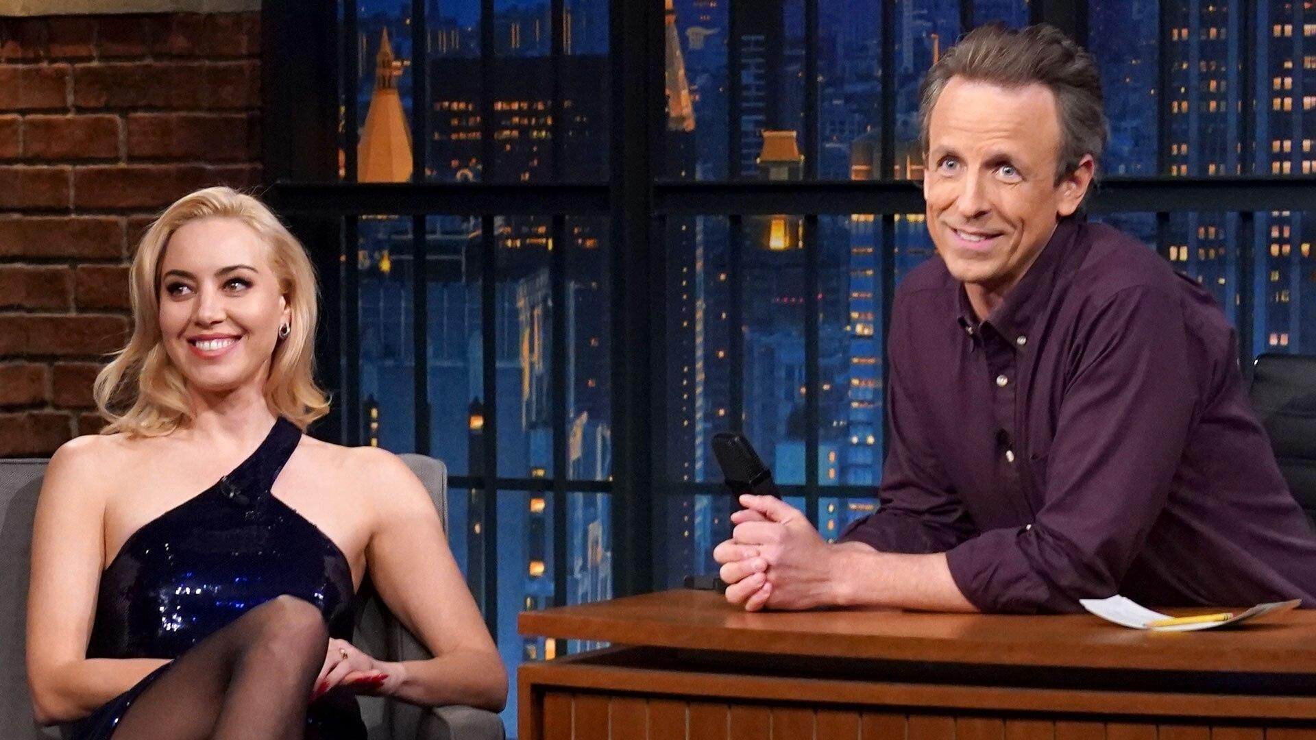 Late Night with Seth Meyers background