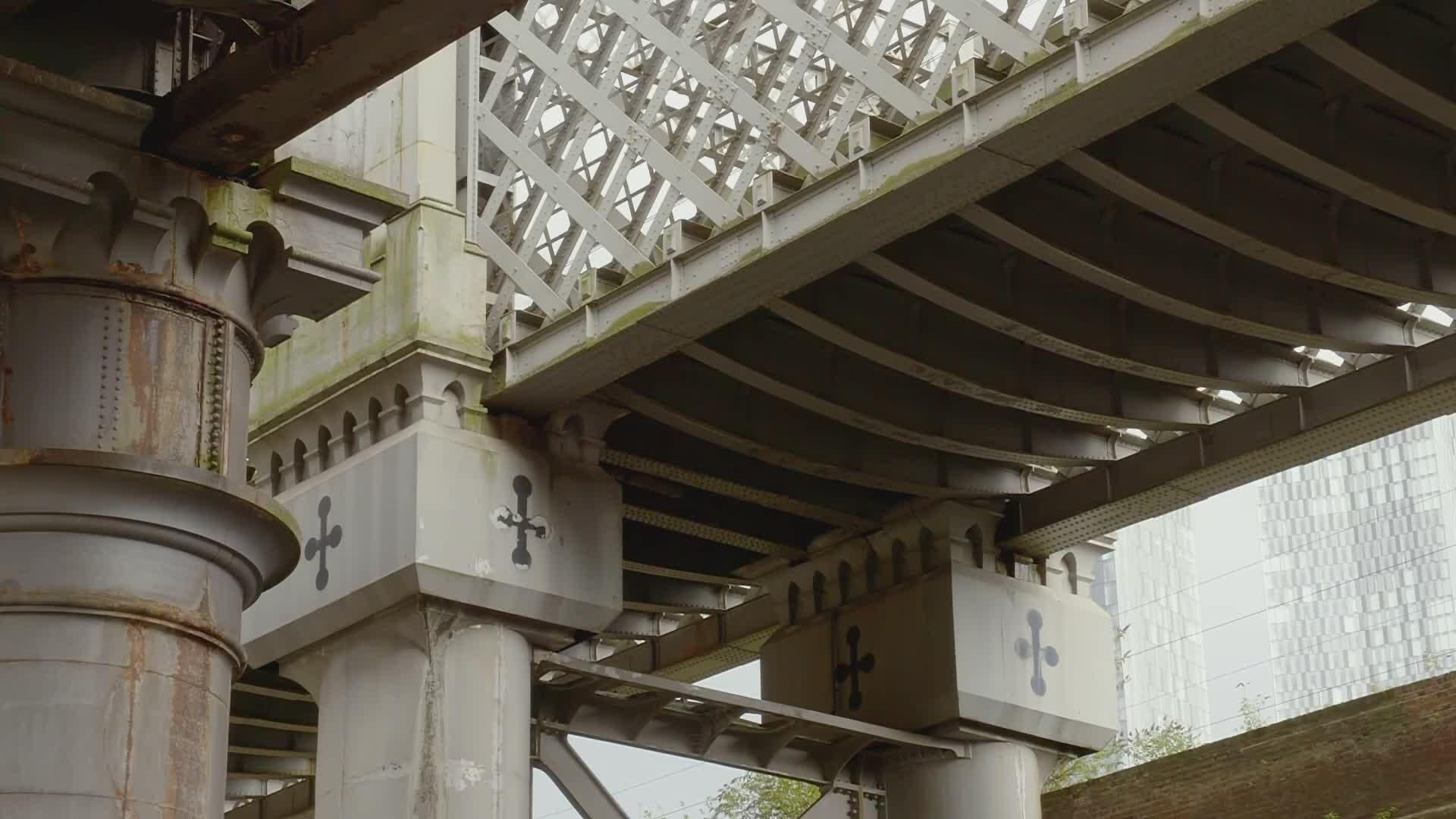 The Architecture the Railways Built background