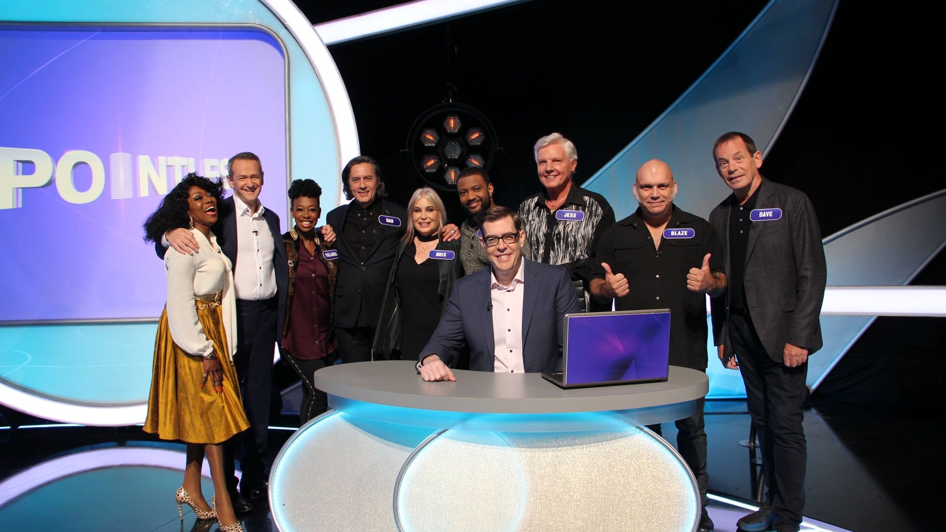 Pointless Celebrities background