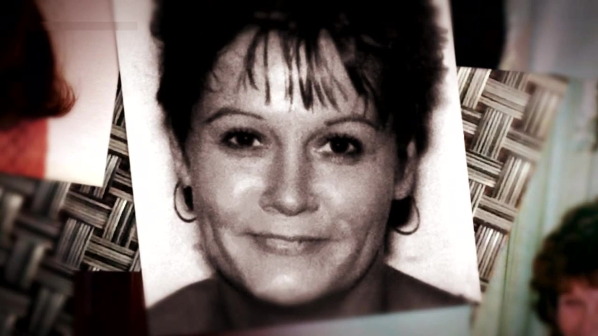On the Case with Paula Zahn background