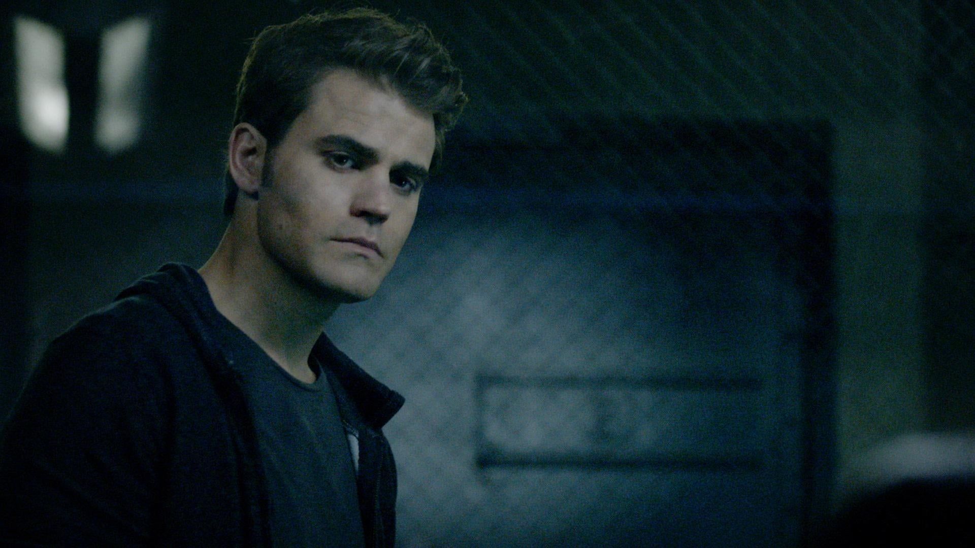 The Vampire Diaries background