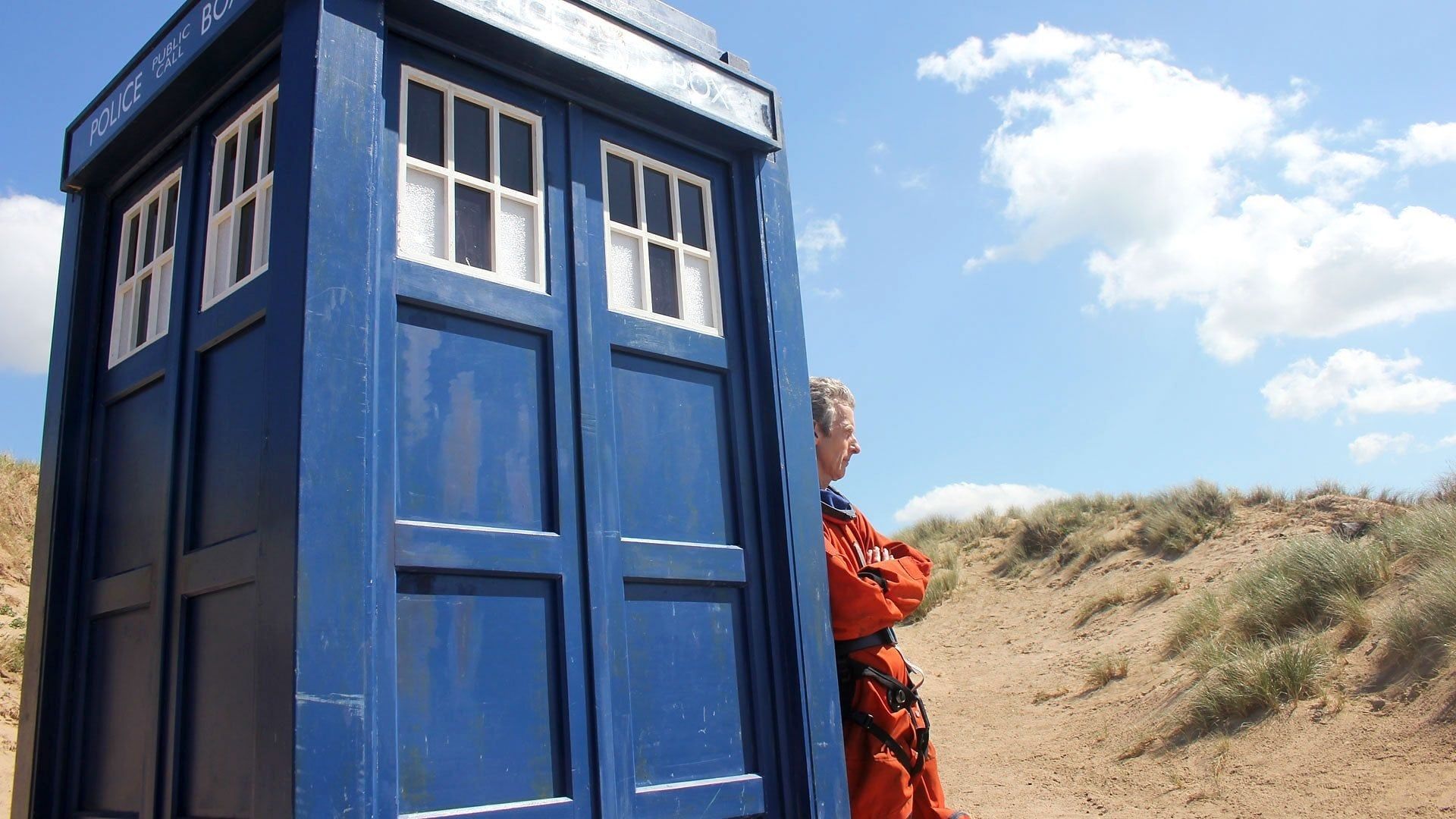 Doctor Who Extra background