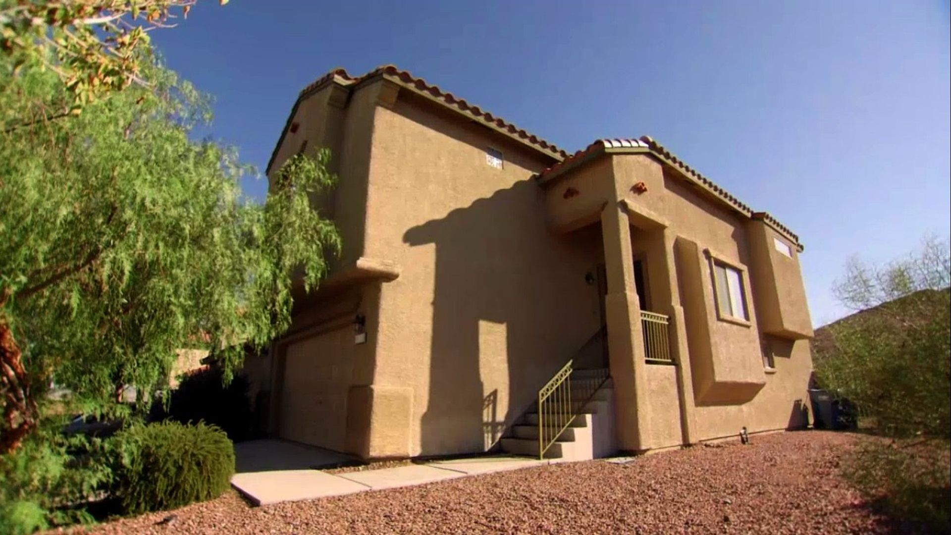 Flip or Flop Vegas background