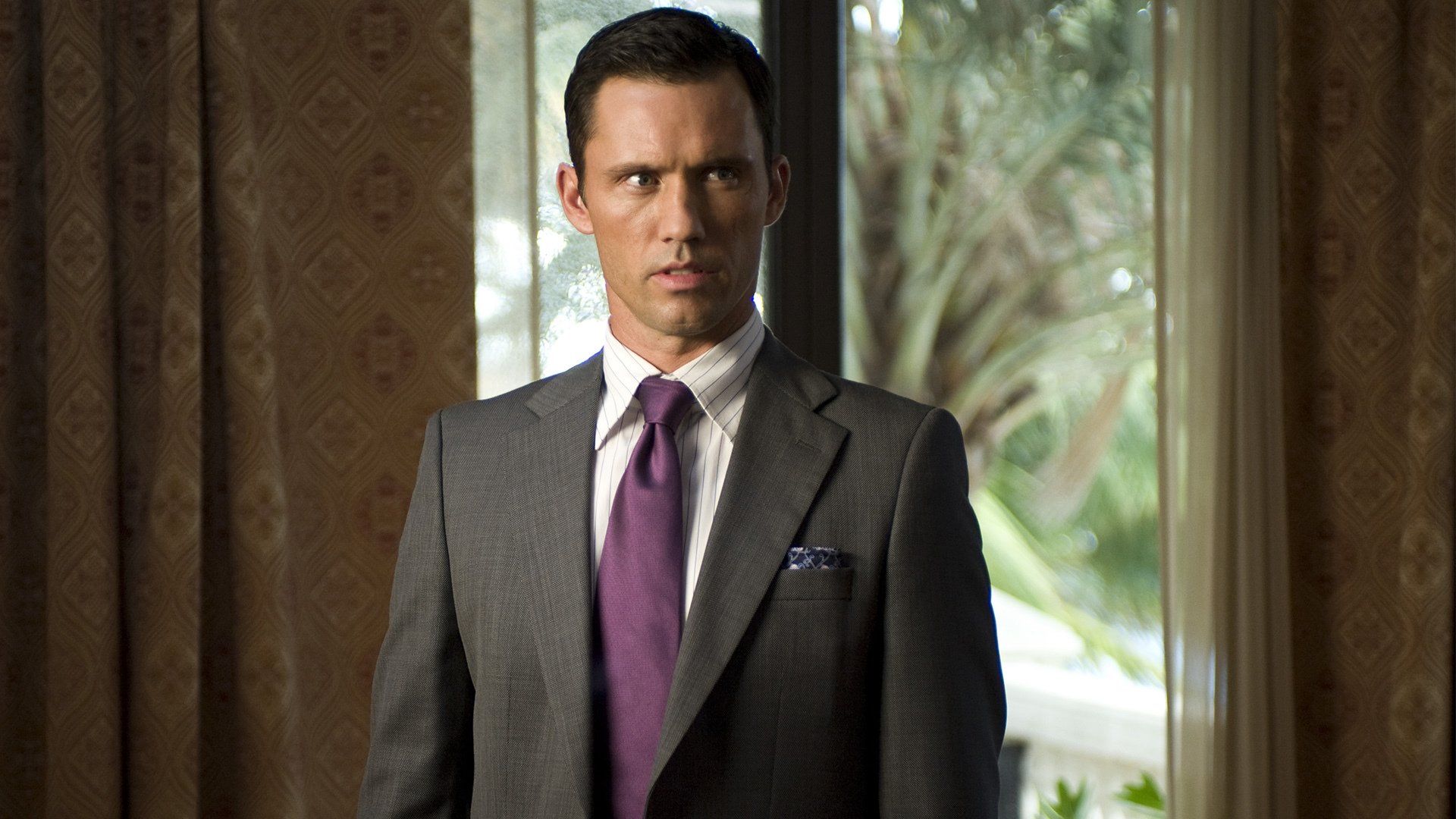 Burn Notice background