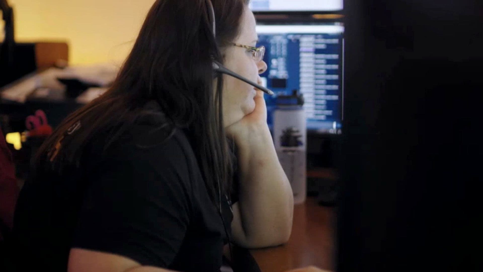 911 Crisis Center background