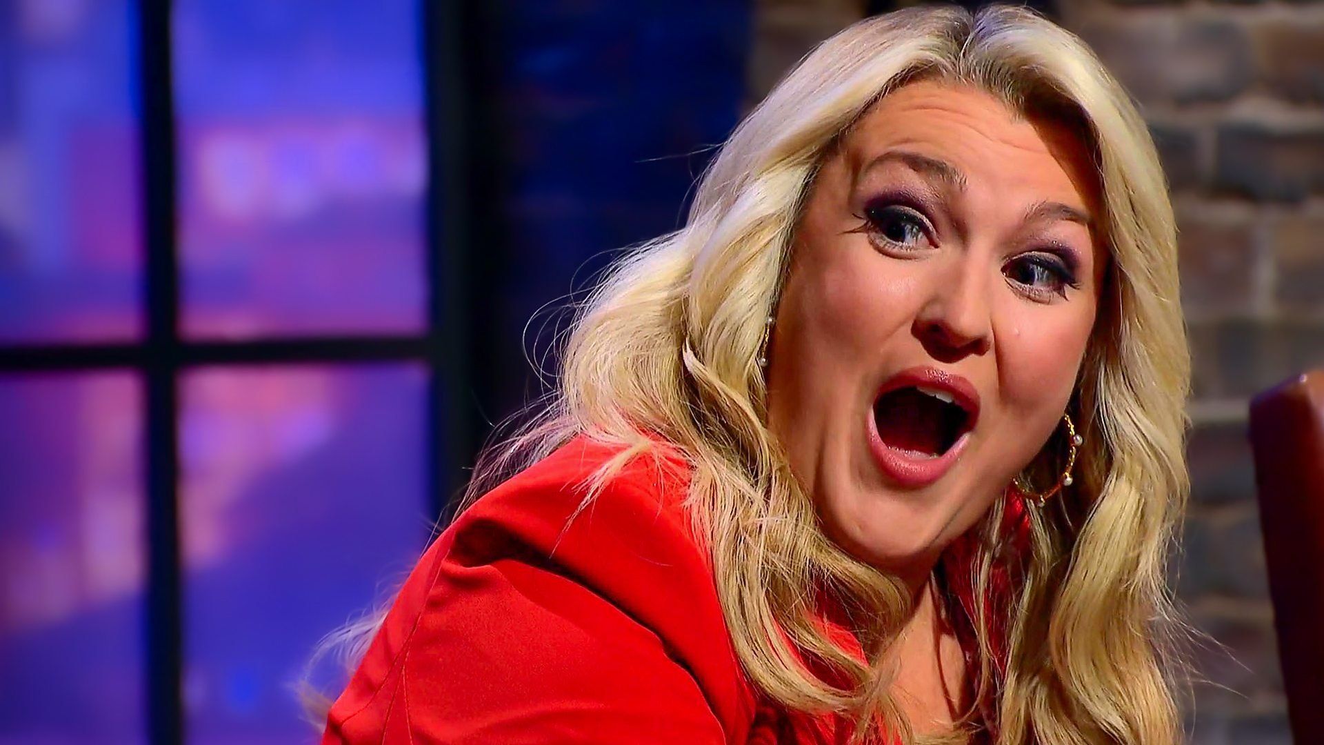 Dragons' Den background
