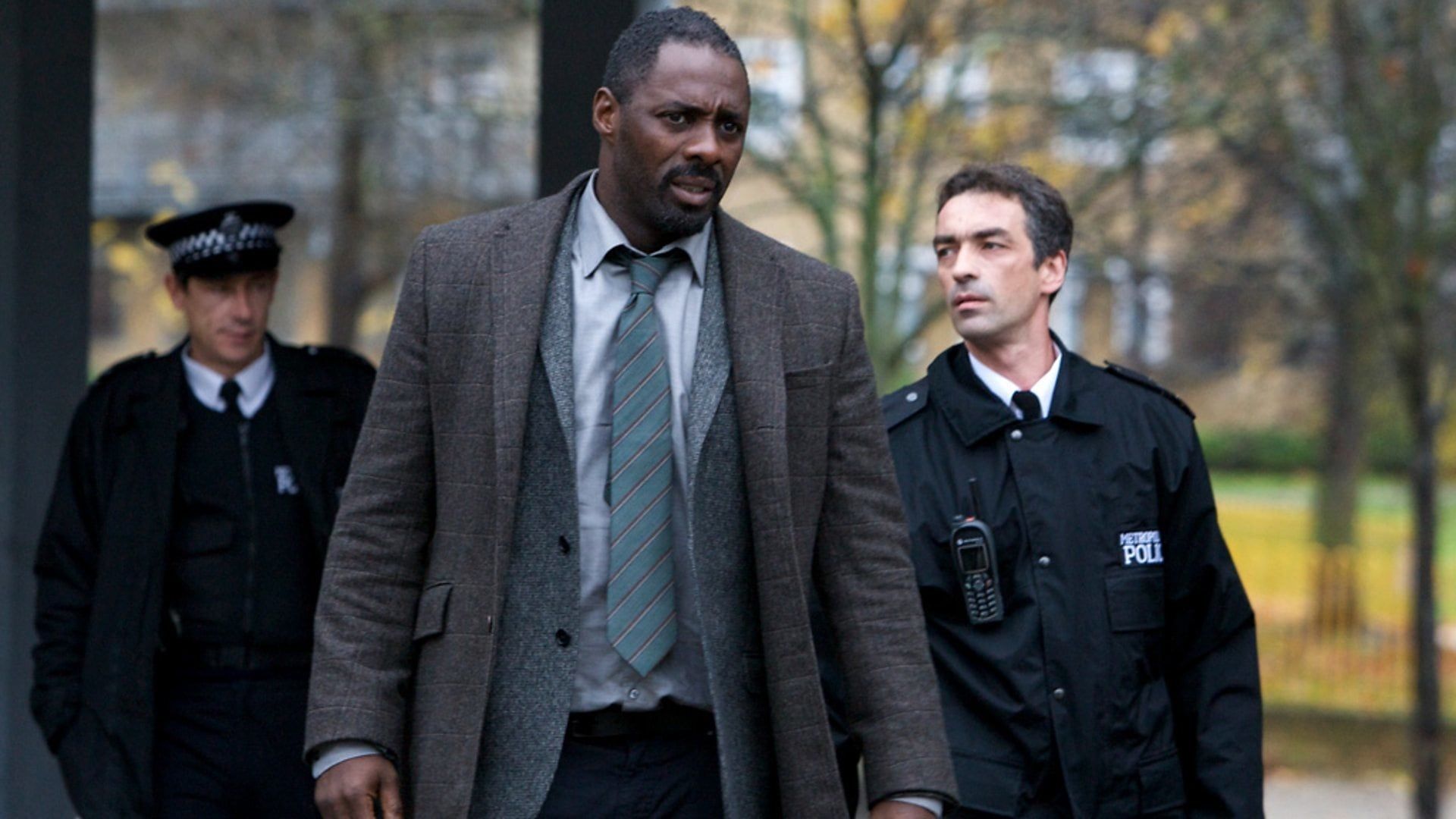Luther background