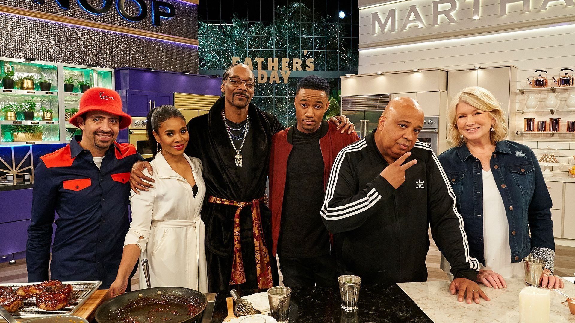 Martha & Snoop's Potluck Party Challenge background