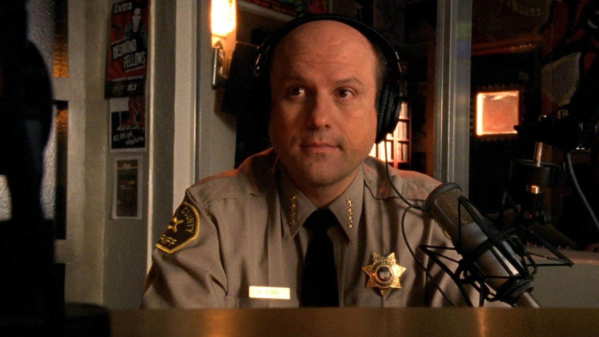 Veronica Mars background