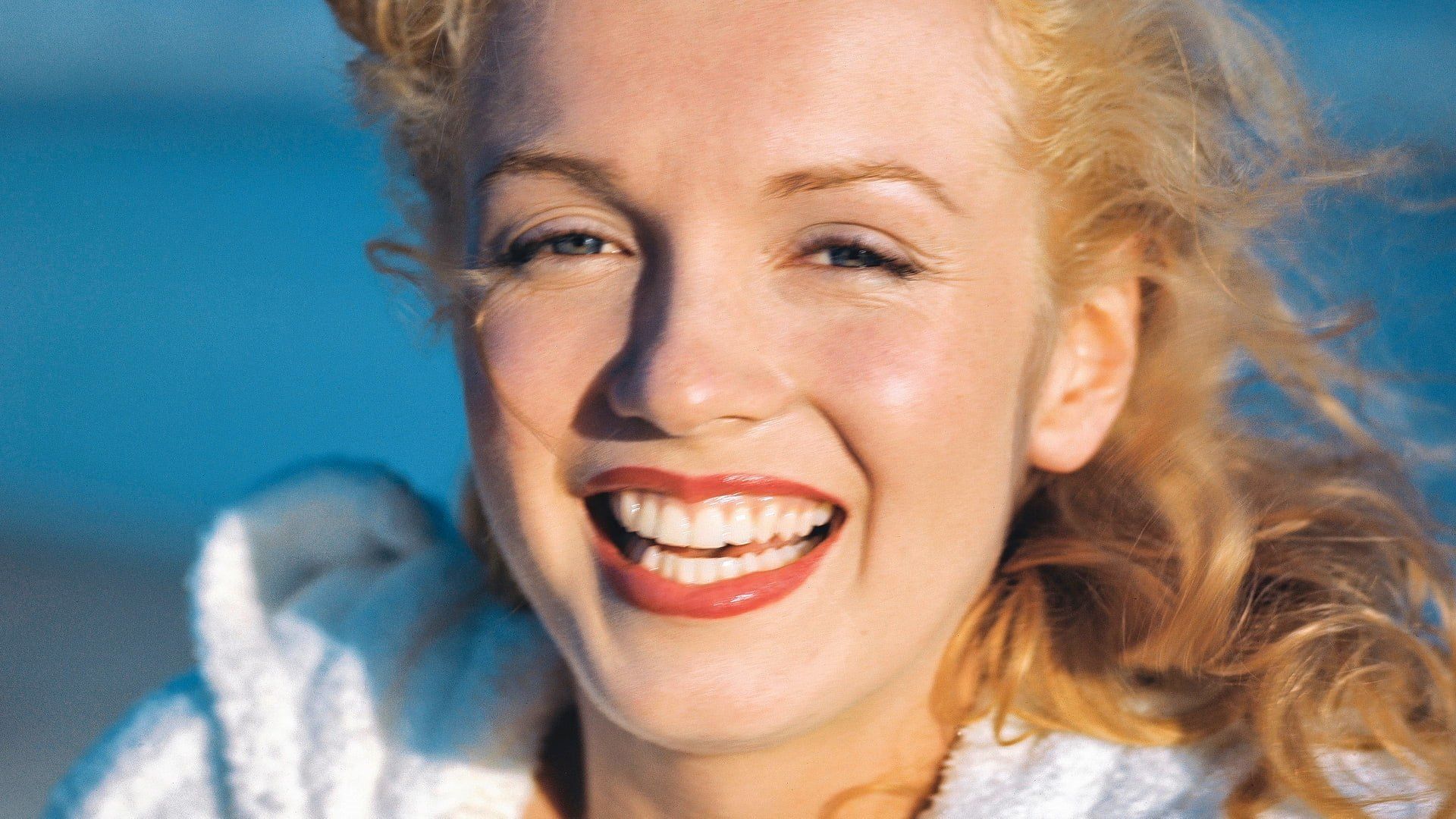 Reframed: Marilyn Monroe background