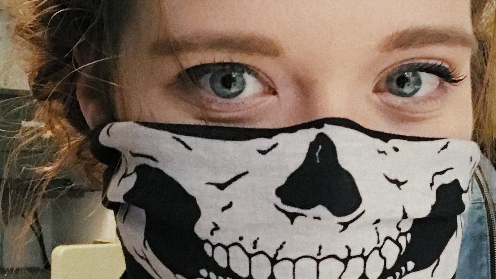 Web of Make Believe: Death, Lies and the Internet background