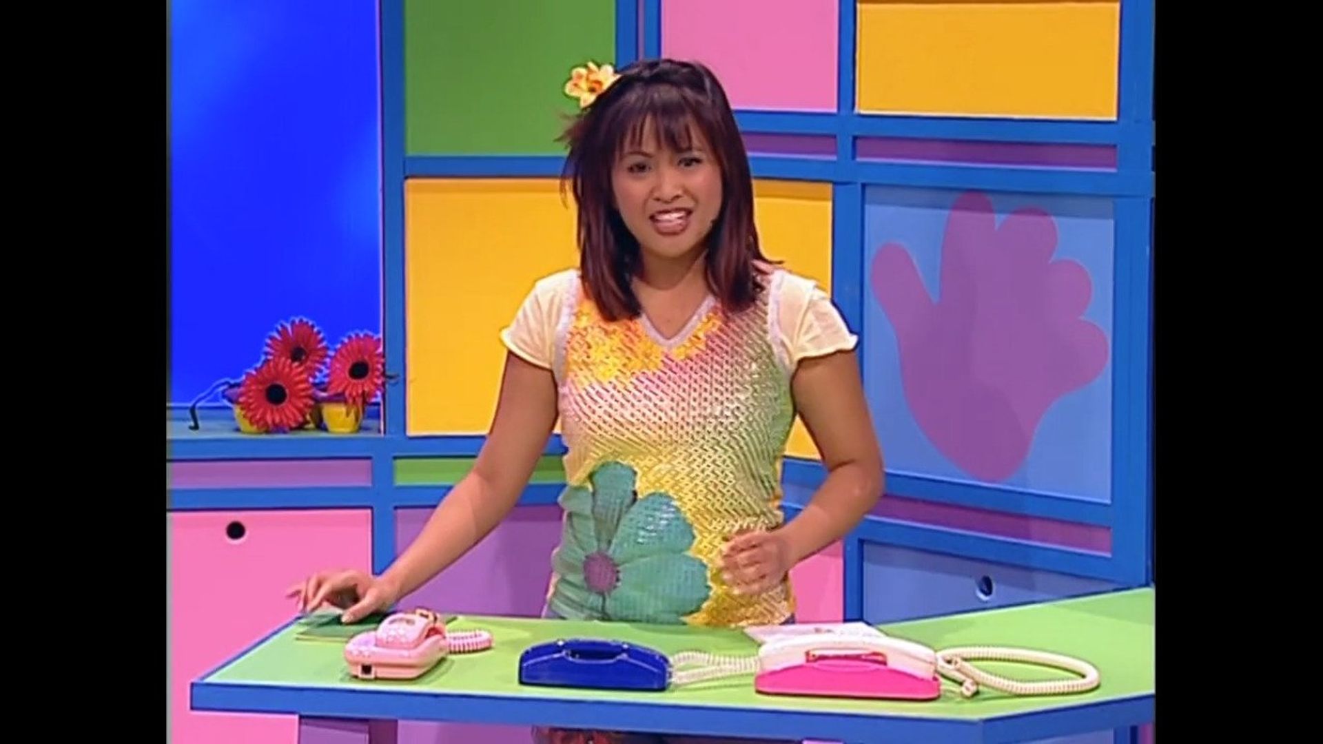 Hi-5 background