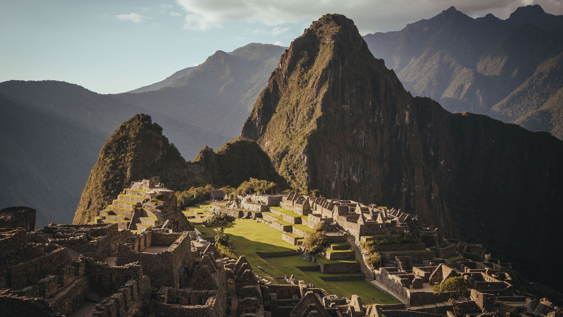 The Wonder List with Bill Weir background