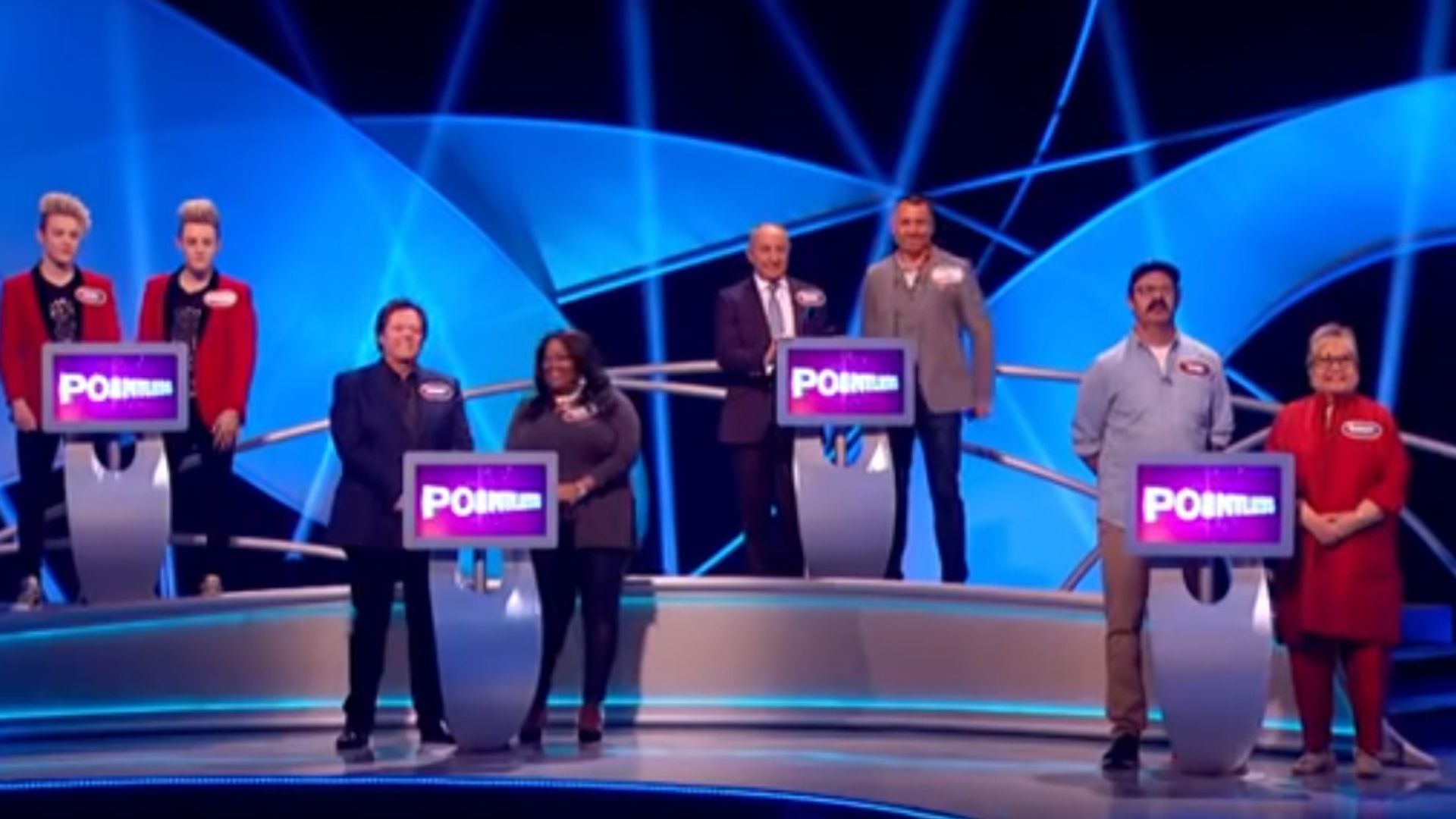 Pointless Celebrities background